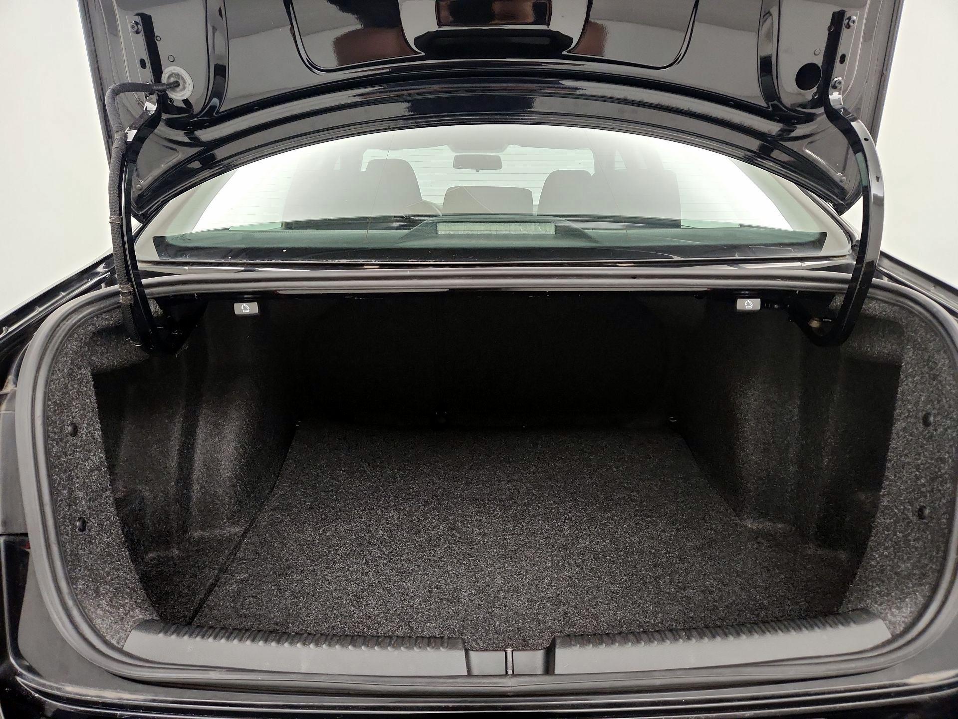 Thumbnail: 2016 Volkswagen Jetta - 19