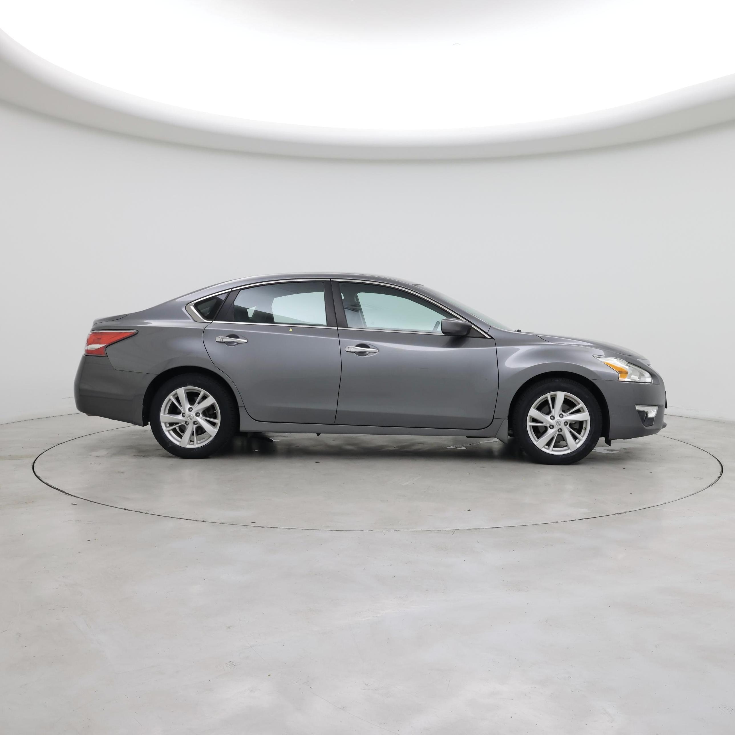 Thumbnail: 2015 Nissan Altima - 7