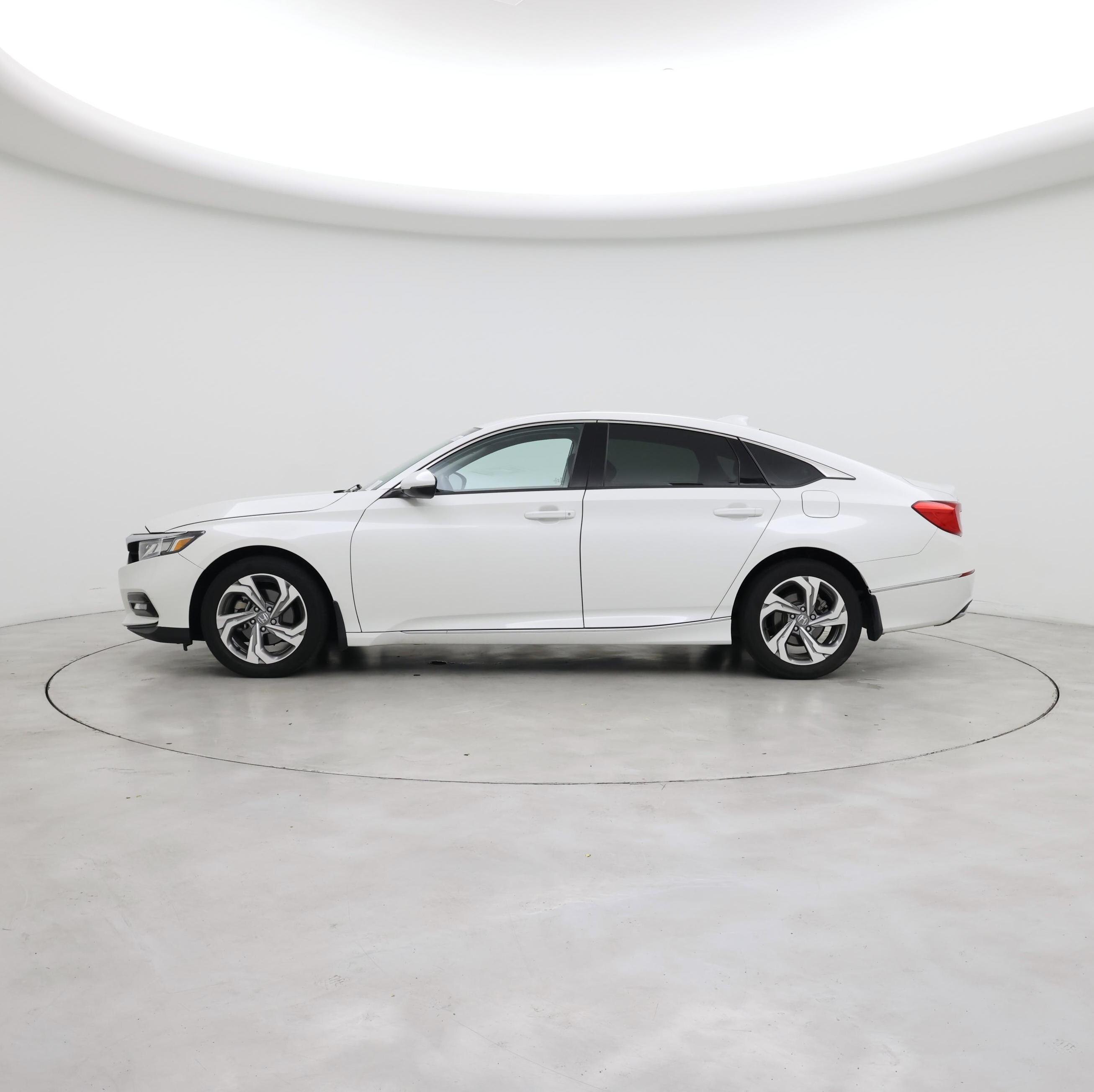 Thumbnail: 2018 Honda Accord - 3