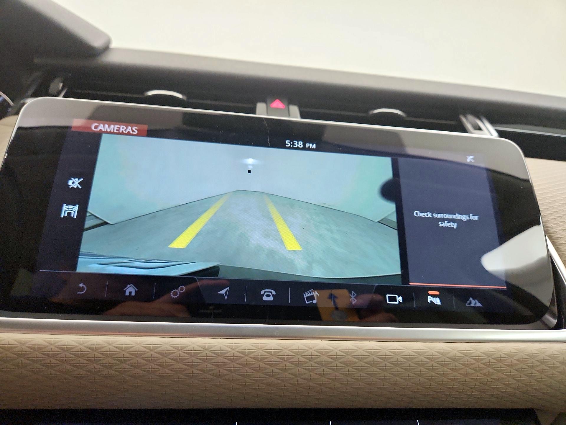 Thumbnail: 2018 Land Rover Range Rover Velar - 15