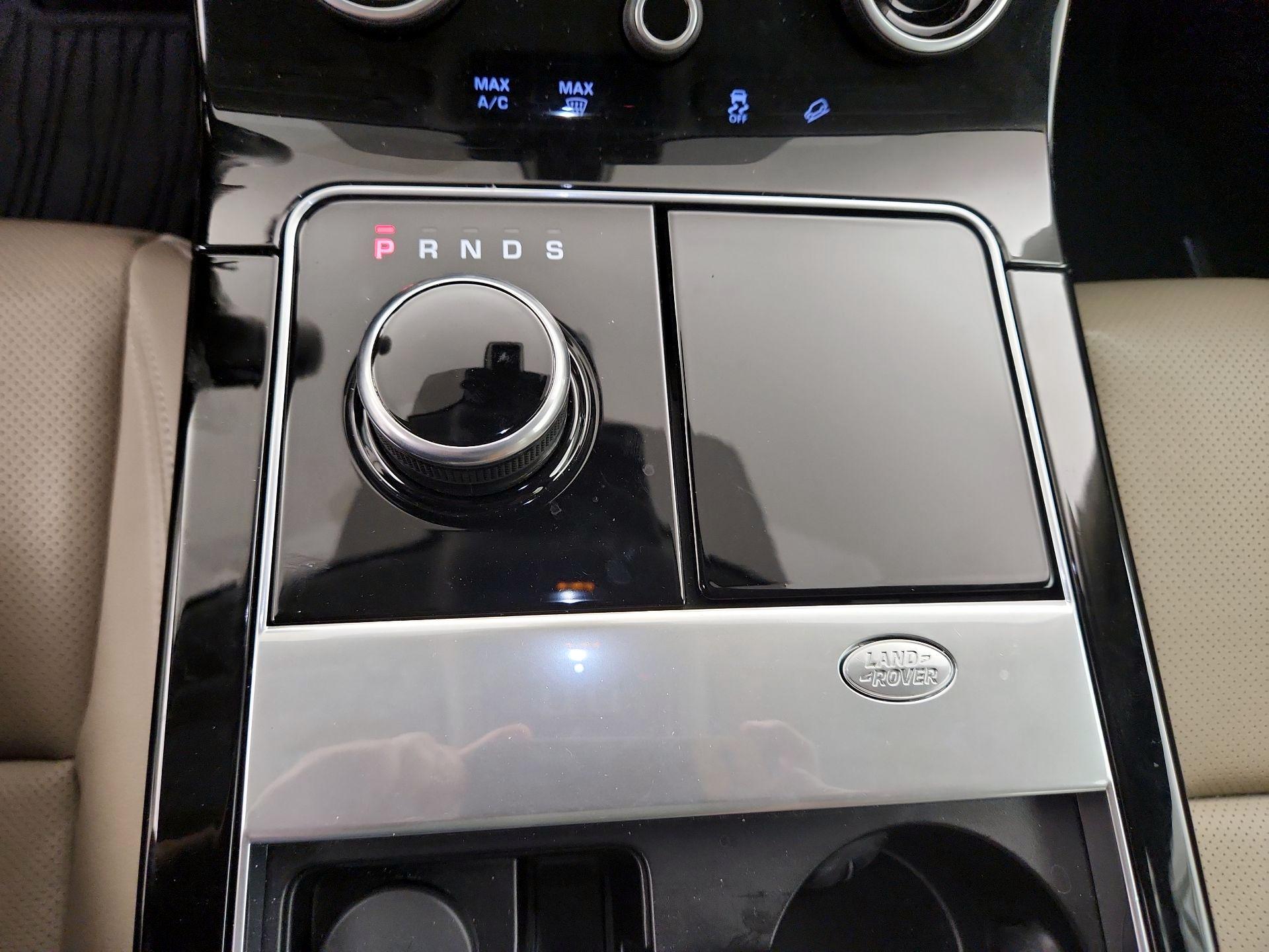 Thumbnail: 2018 Land Rover Range Rover Velar - 18