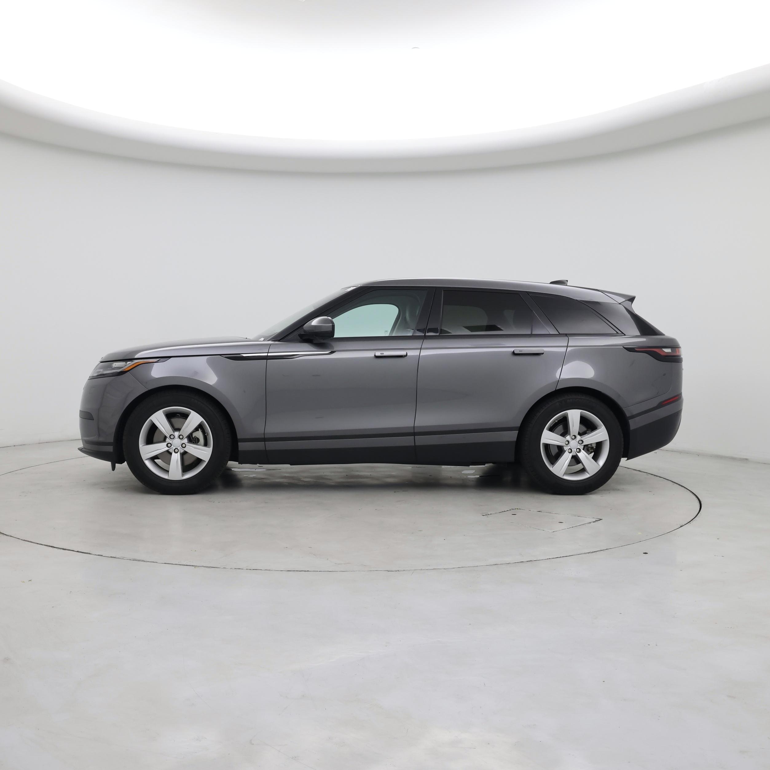 Thumbnail: 2018 Land Rover Range Rover Velar - 3
