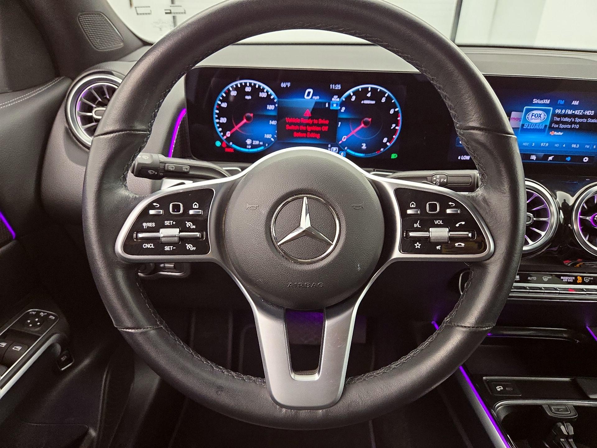 Thumbnail: 2023 Mercedes-Benz GLB - 10