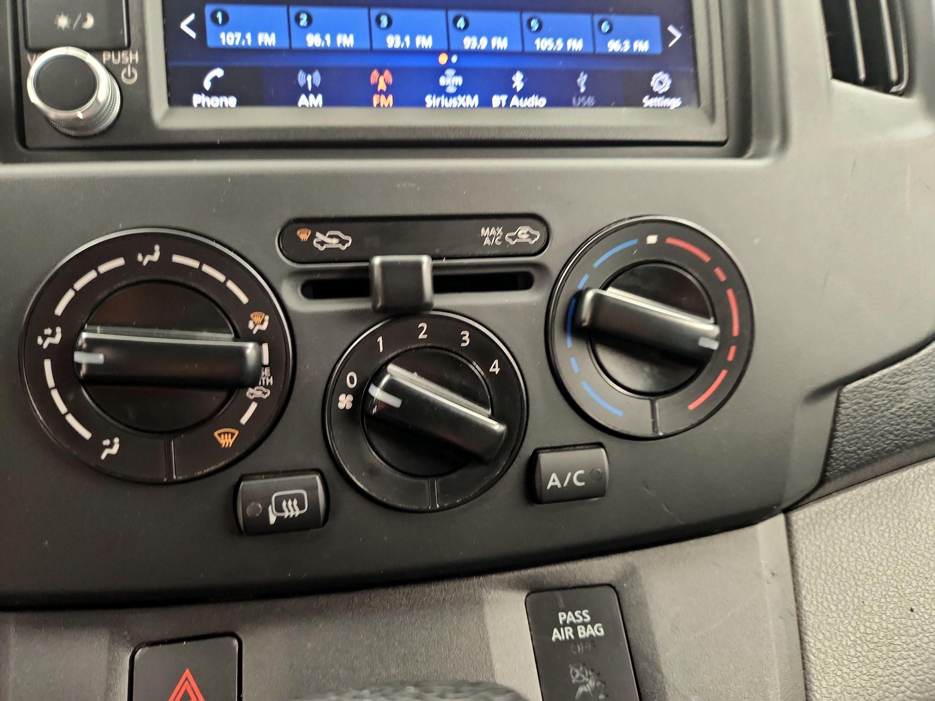 Thumbnail: 2021 Nissan NV200 - 16