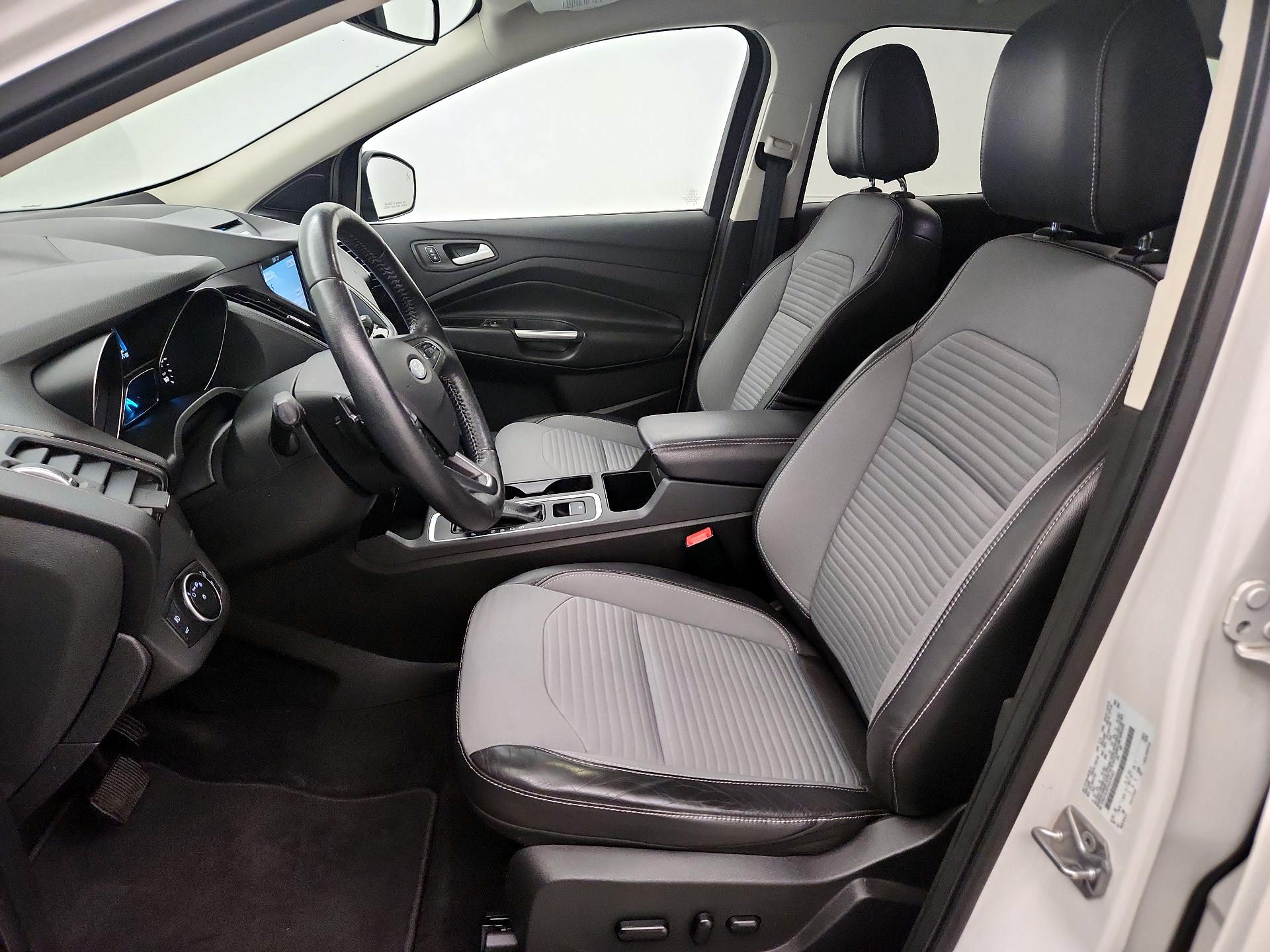 Thumbnail: 2017 Ford Escape - 11