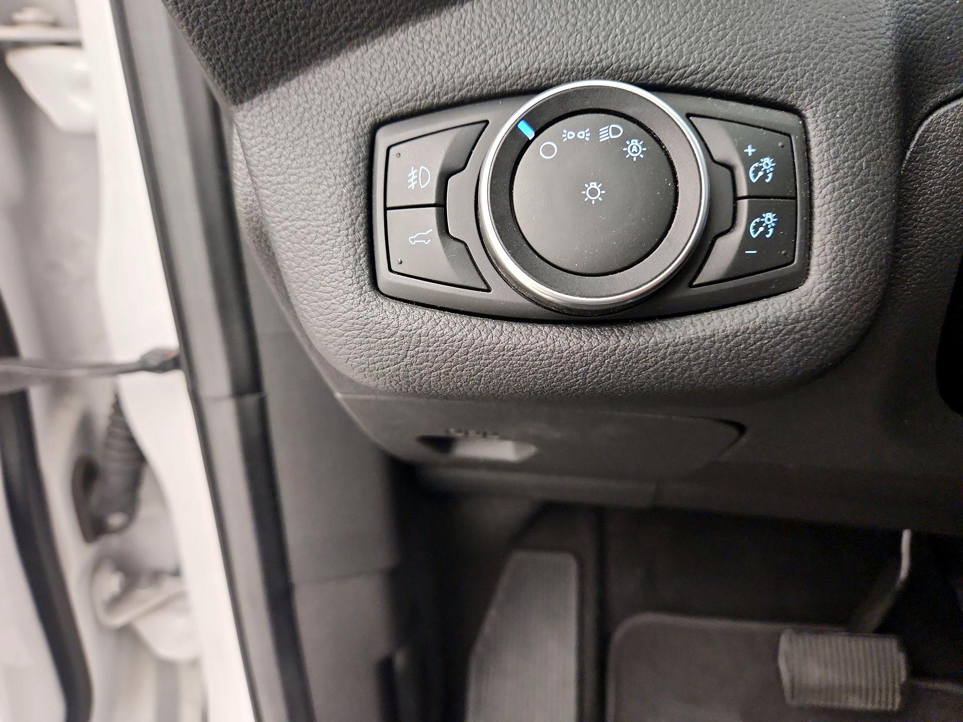Thumbnail: 2017 Ford Escape - 13