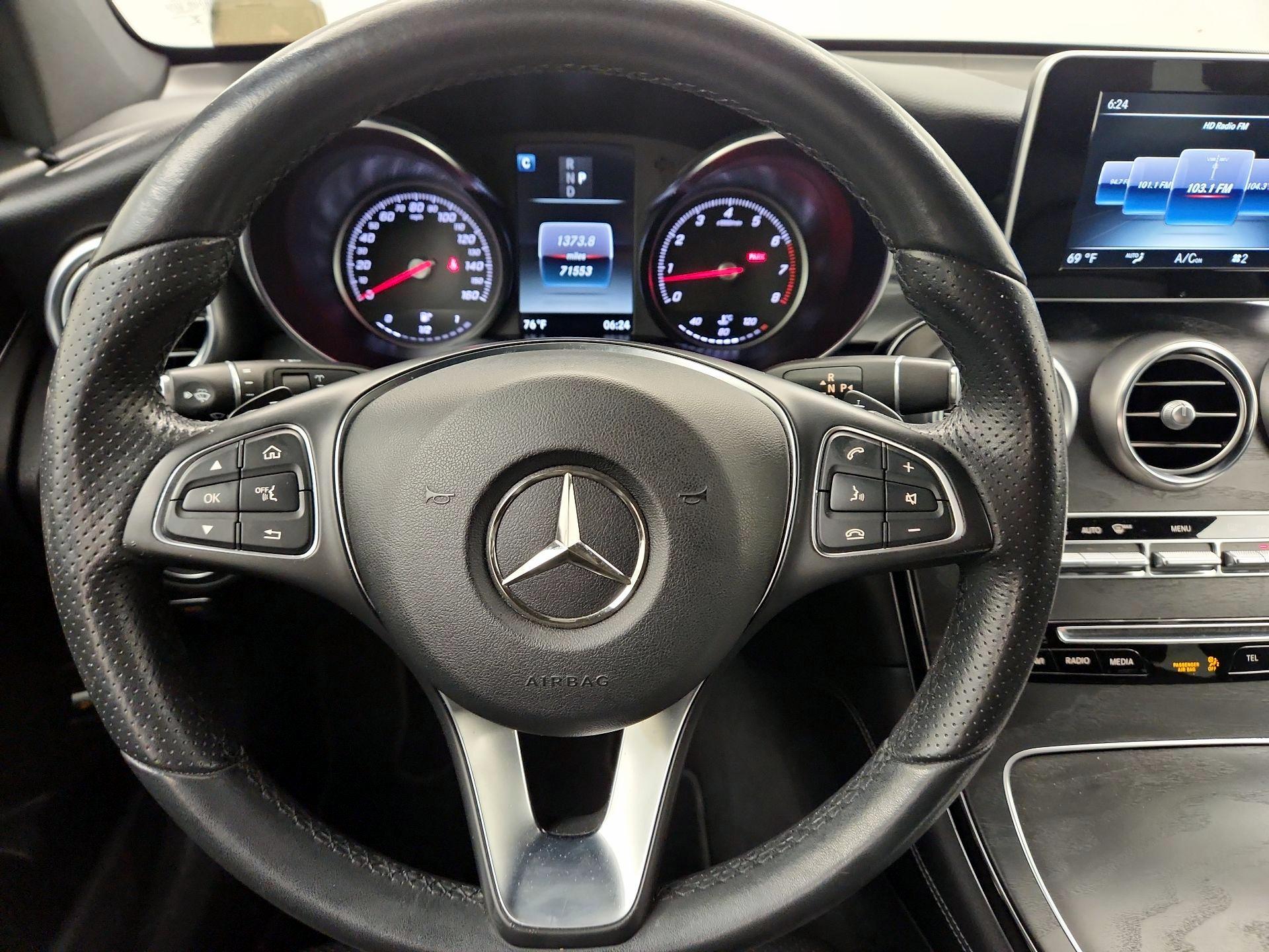 Thumbnail: 2017 Mercedes-Benz GLC - 10