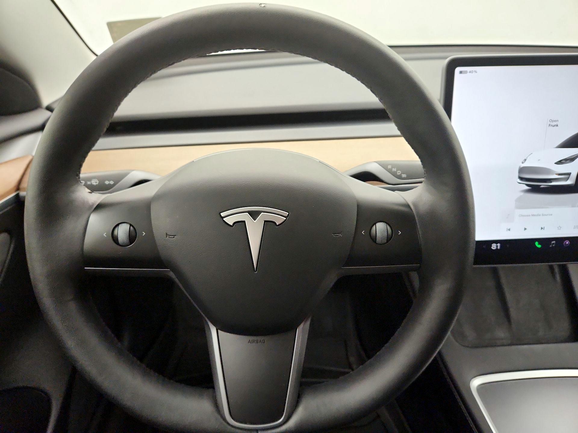 Thumbnail: 2022 Tesla Model 3 - 10