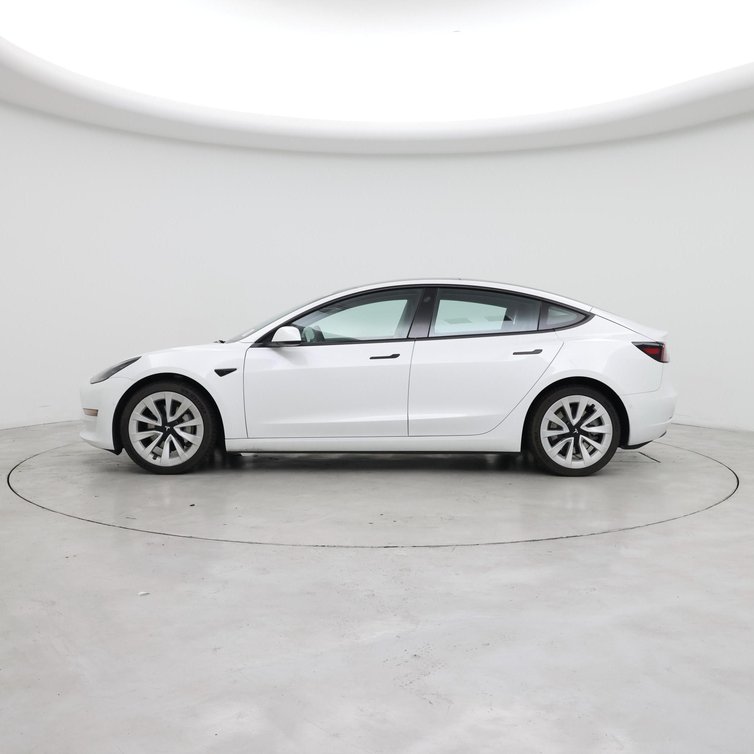 Thumbnail: 2022 Tesla Model 3 - 3