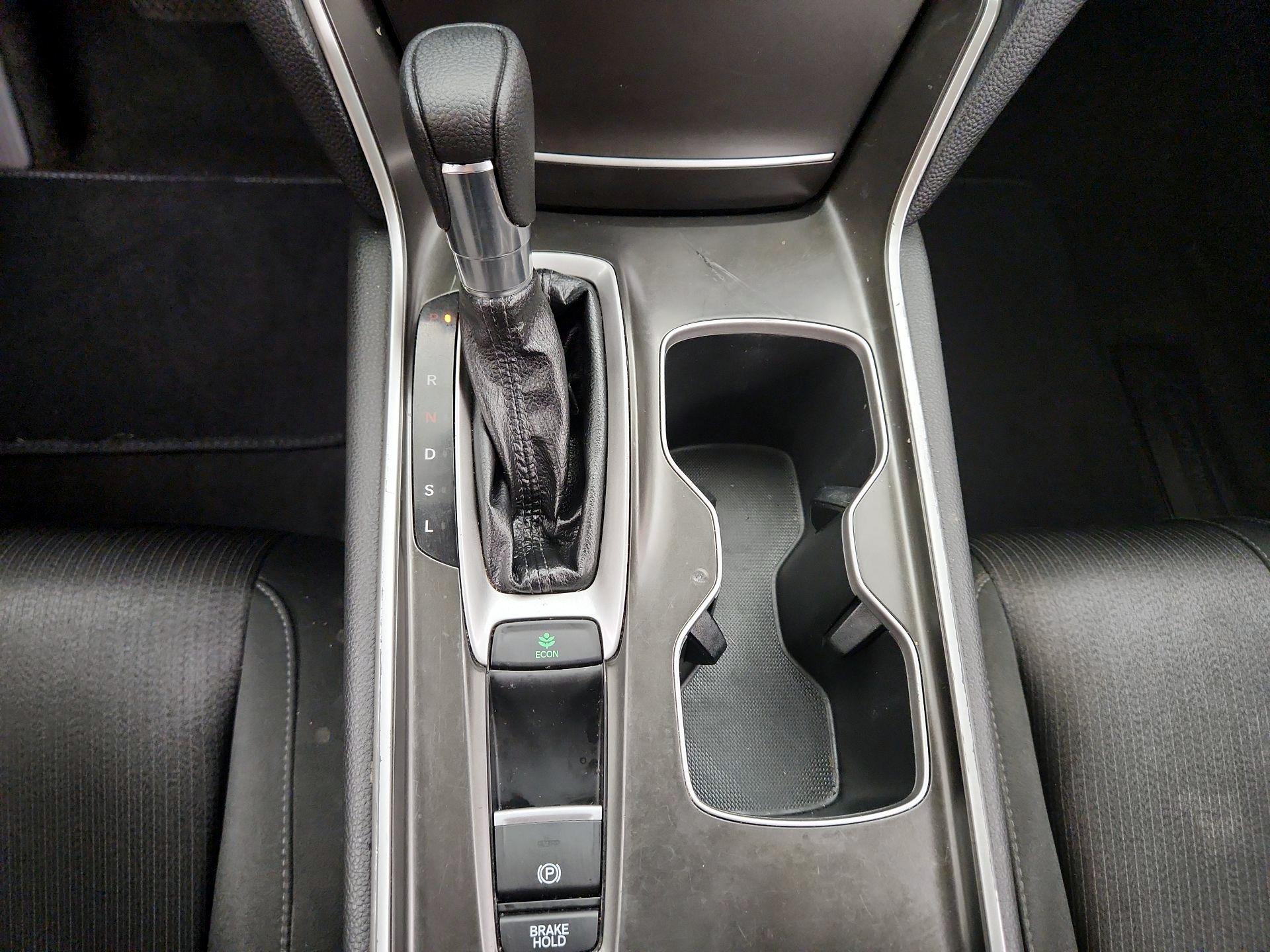 Thumbnail: 2018 Honda Accord - 17