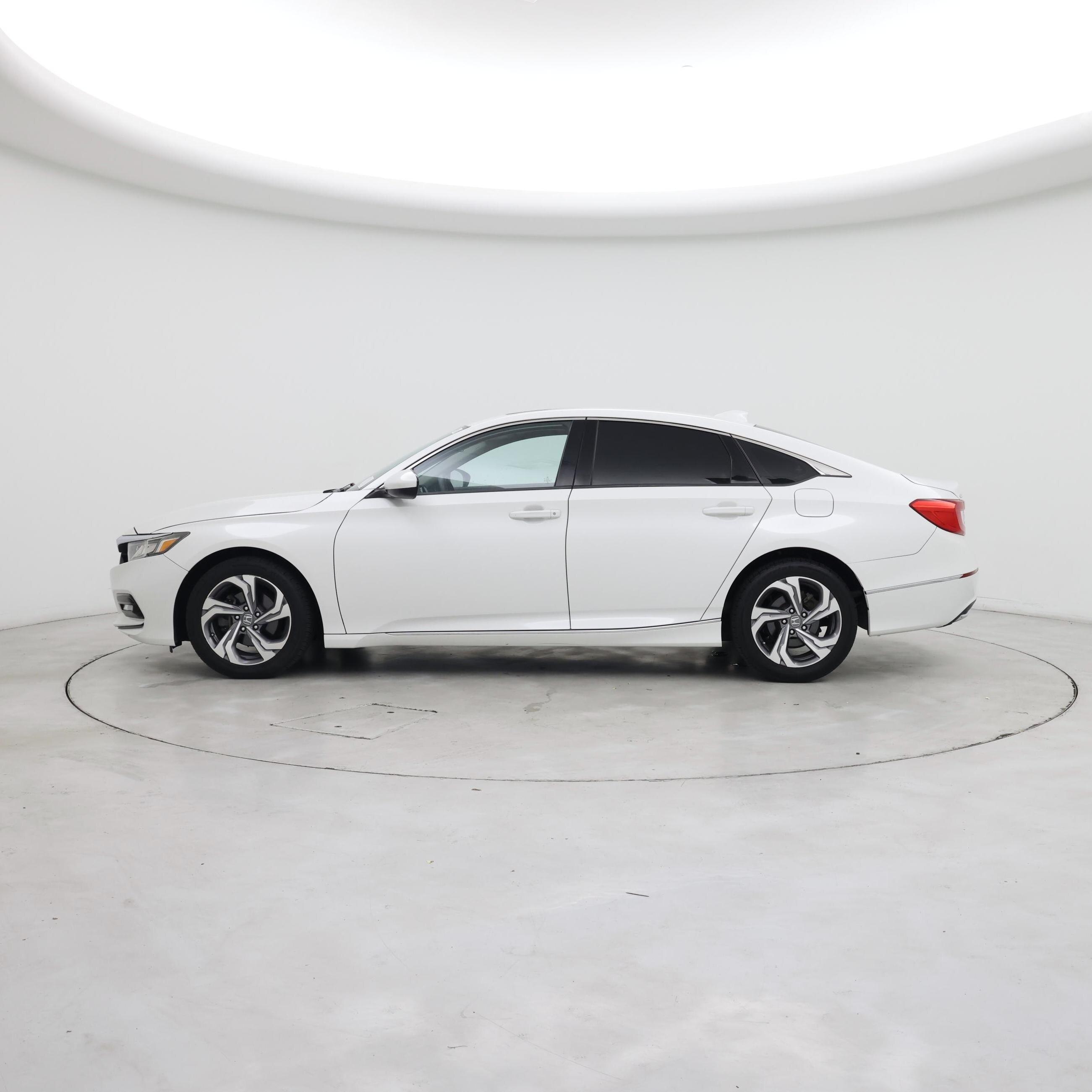 Thumbnail: 2018 Honda Accord - 3