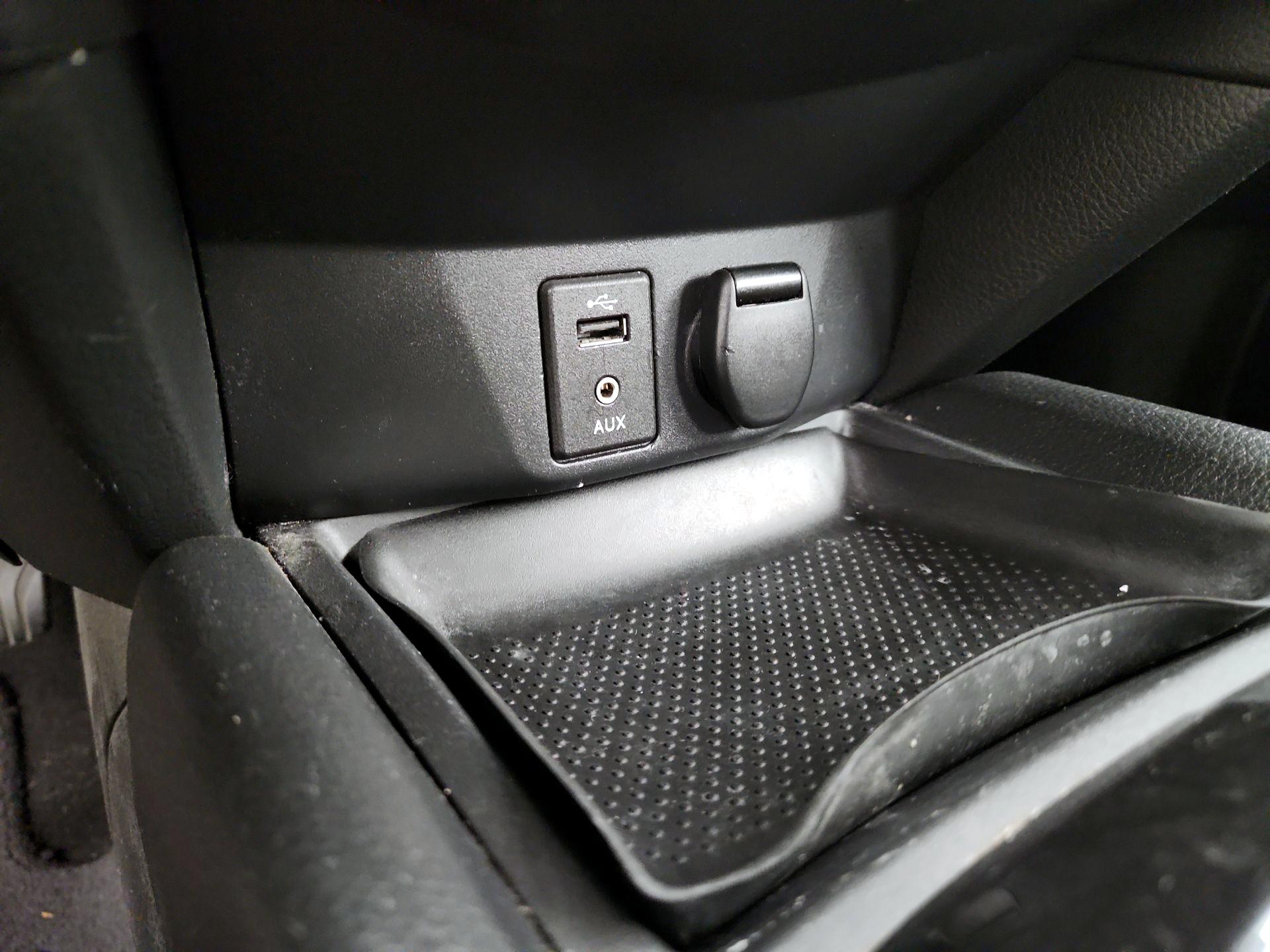 Thumbnail: 2016 Nissan Rogue - 18