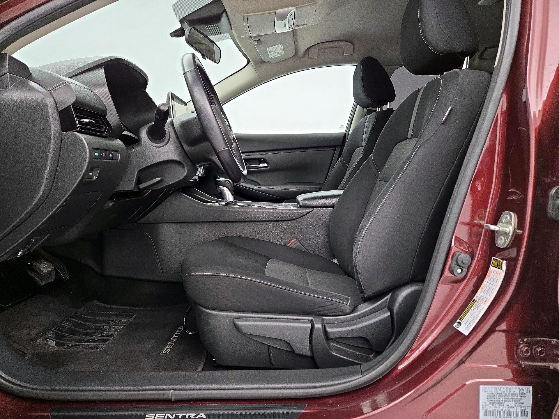 Thumbnail: 2021 Nissan Sentra - 11