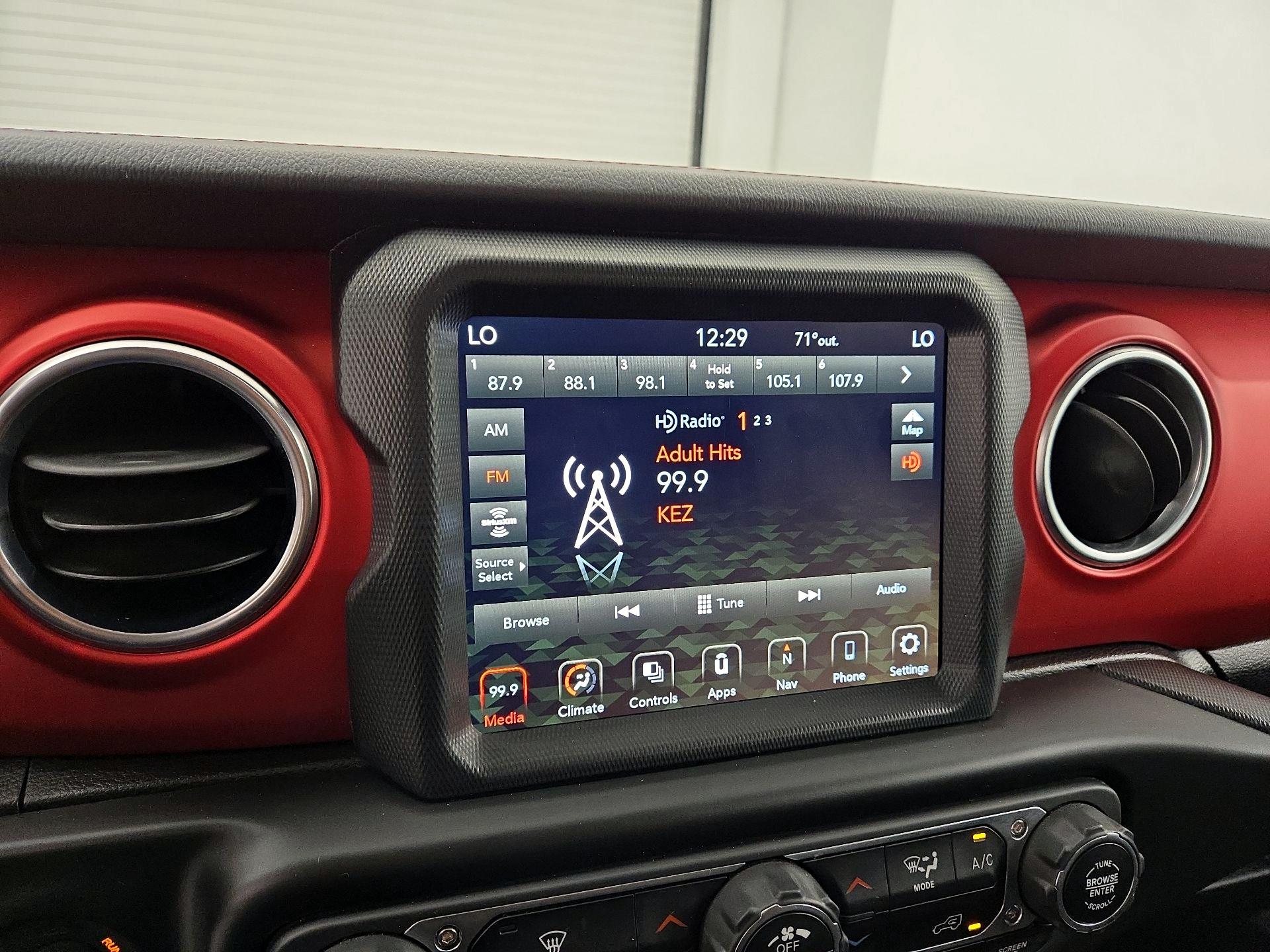 Thumbnail: 2020 Jeep Gladiator - 16