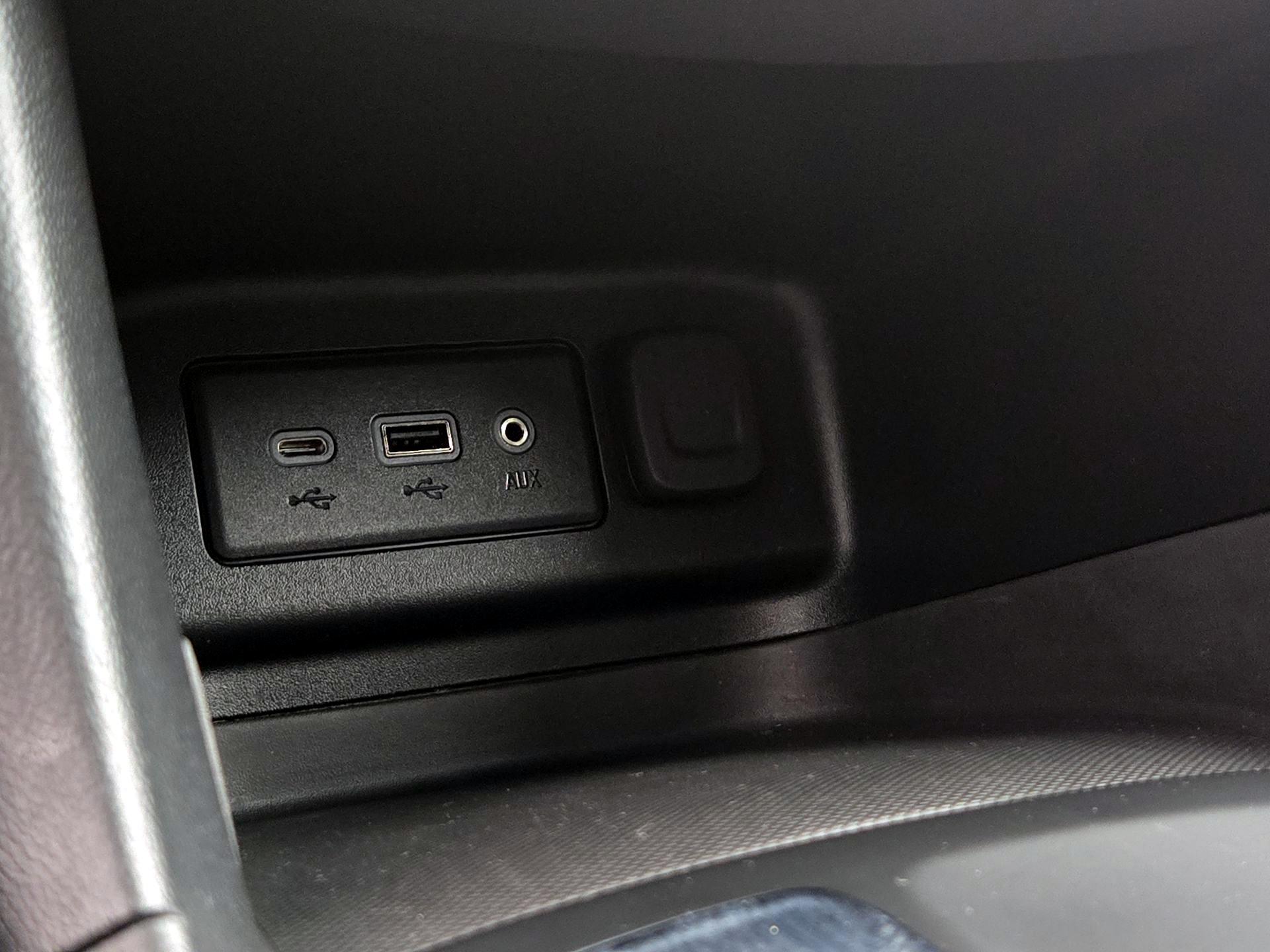 Thumbnail: 2019 Chevrolet Equinox - 18
