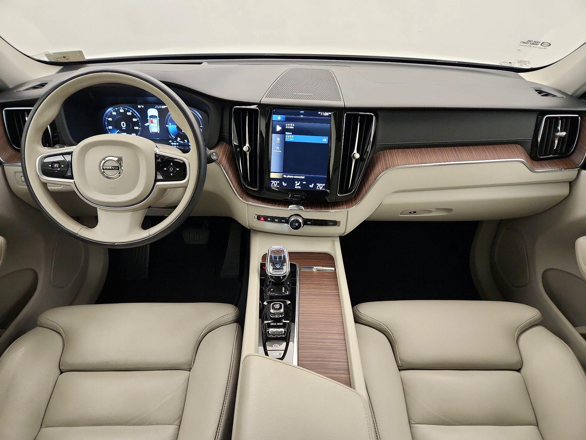 Thumbnail: 2020 Volvo XC60 - 9