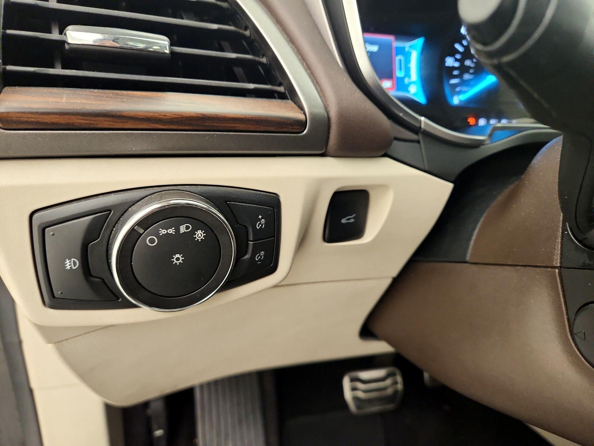 Thumbnail: 2017 Ford Fusion - 13