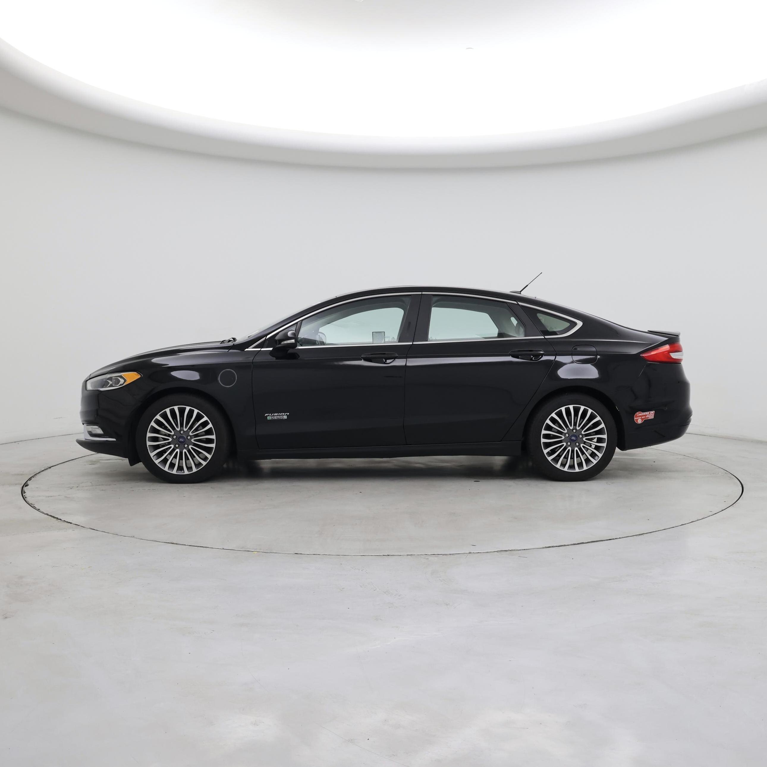 Thumbnail: 2017 Ford Fusion - 3
