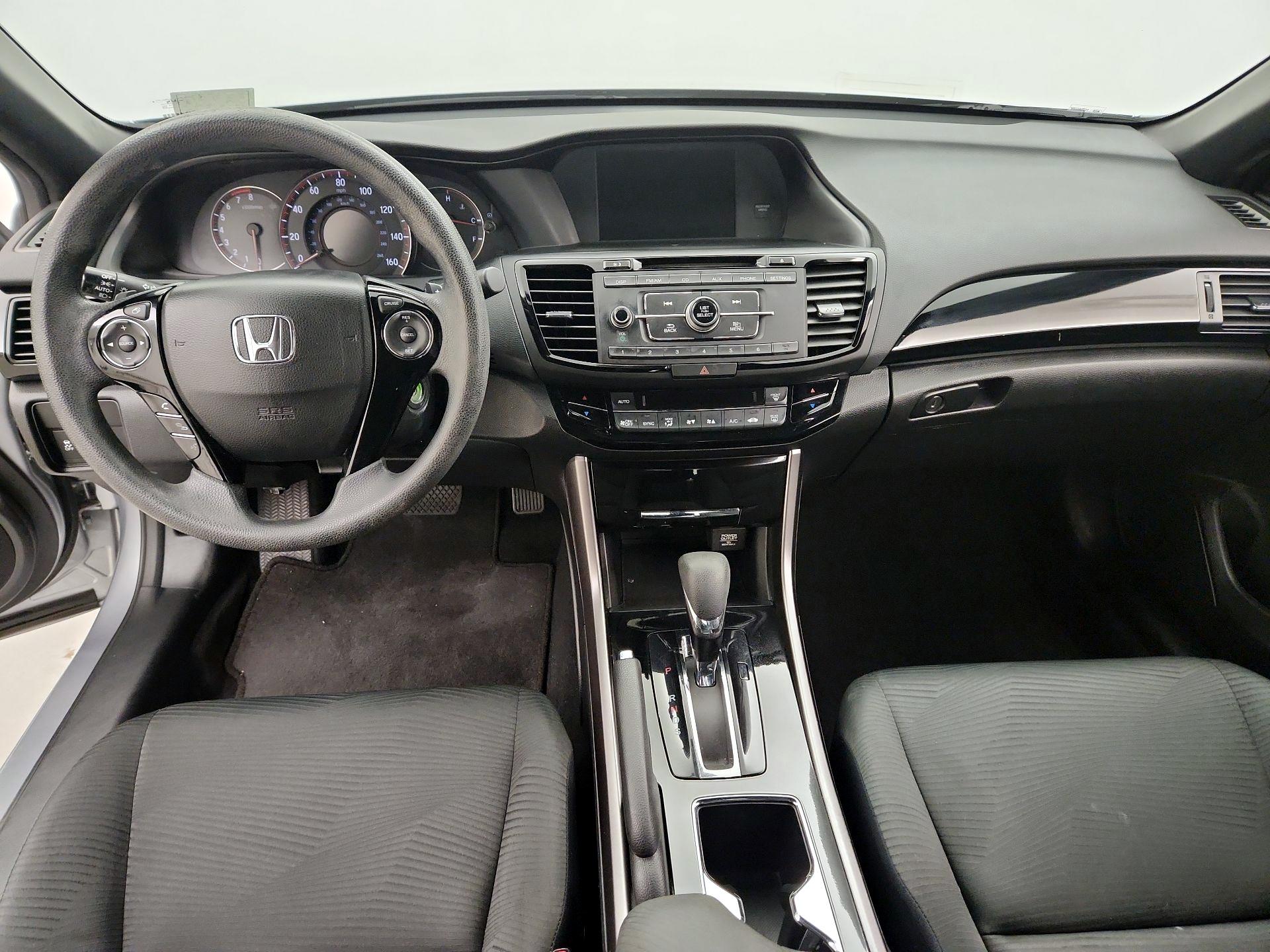 Thumbnail: 2017 Honda Accord - 9