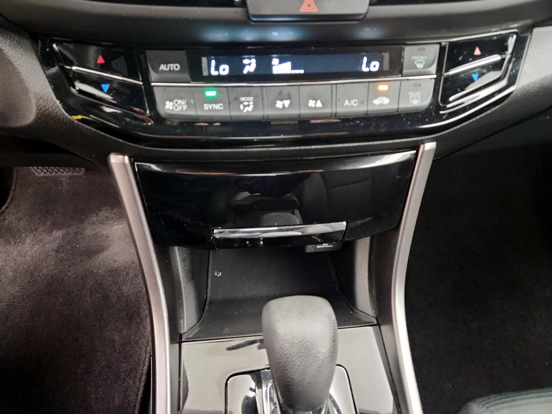 Thumbnail: 2017 Honda Accord - 16