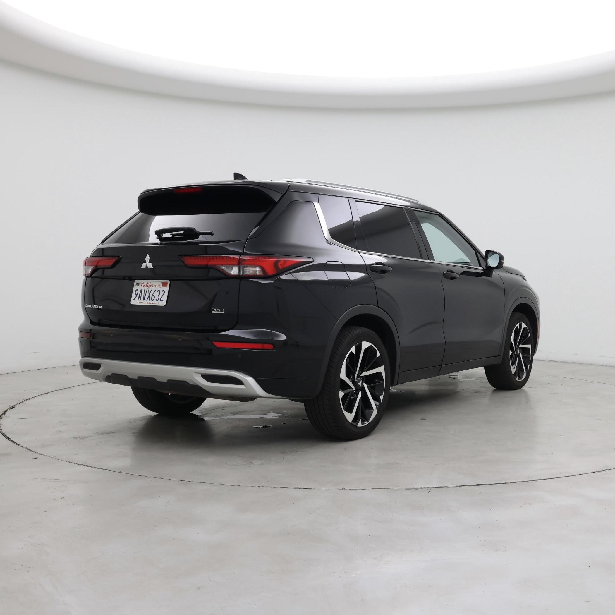 Thumbnail: 2022 Mitsubishi Outlander - 8