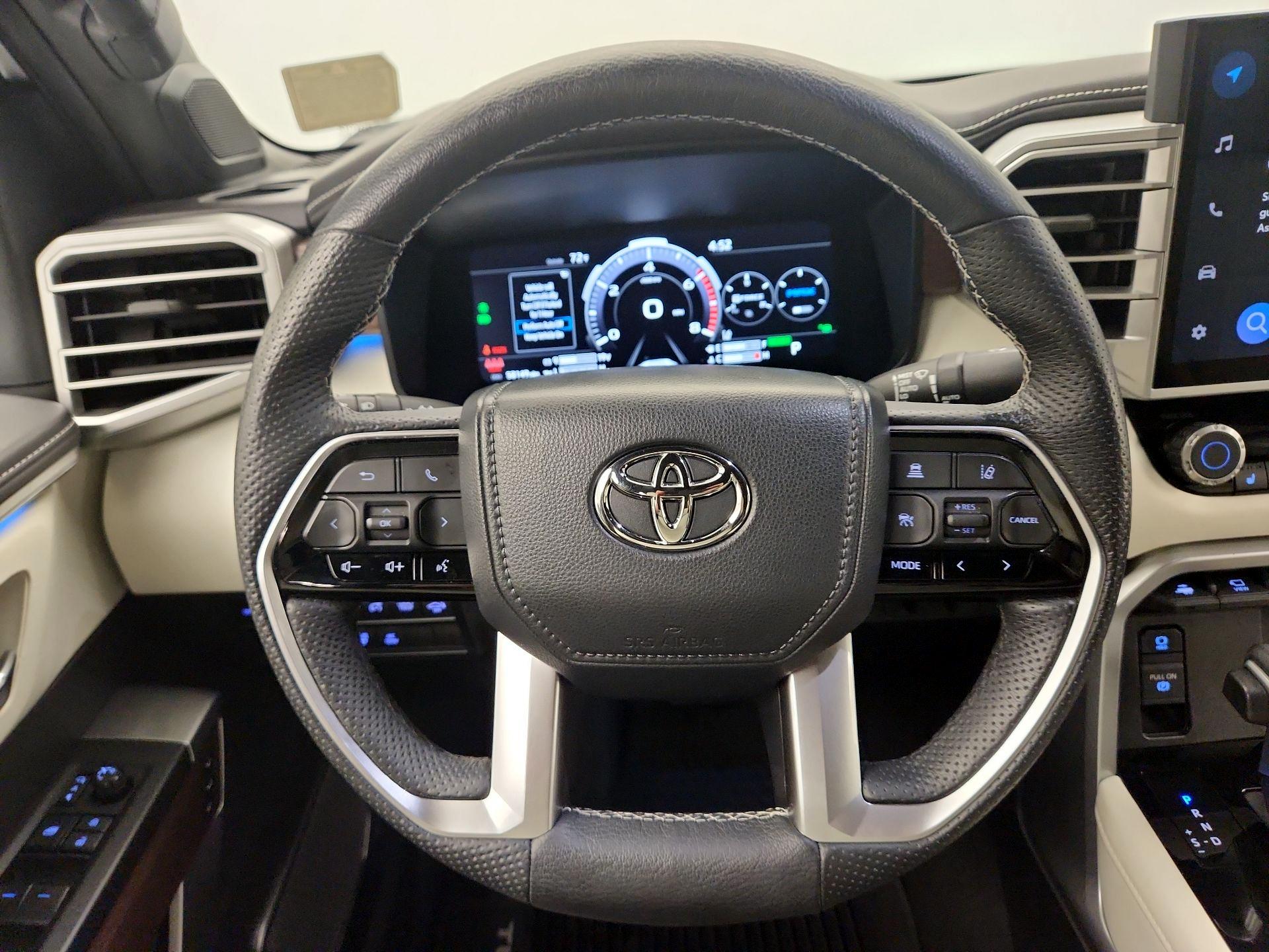 Thumbnail: 2022 Toyota Tundra - 10