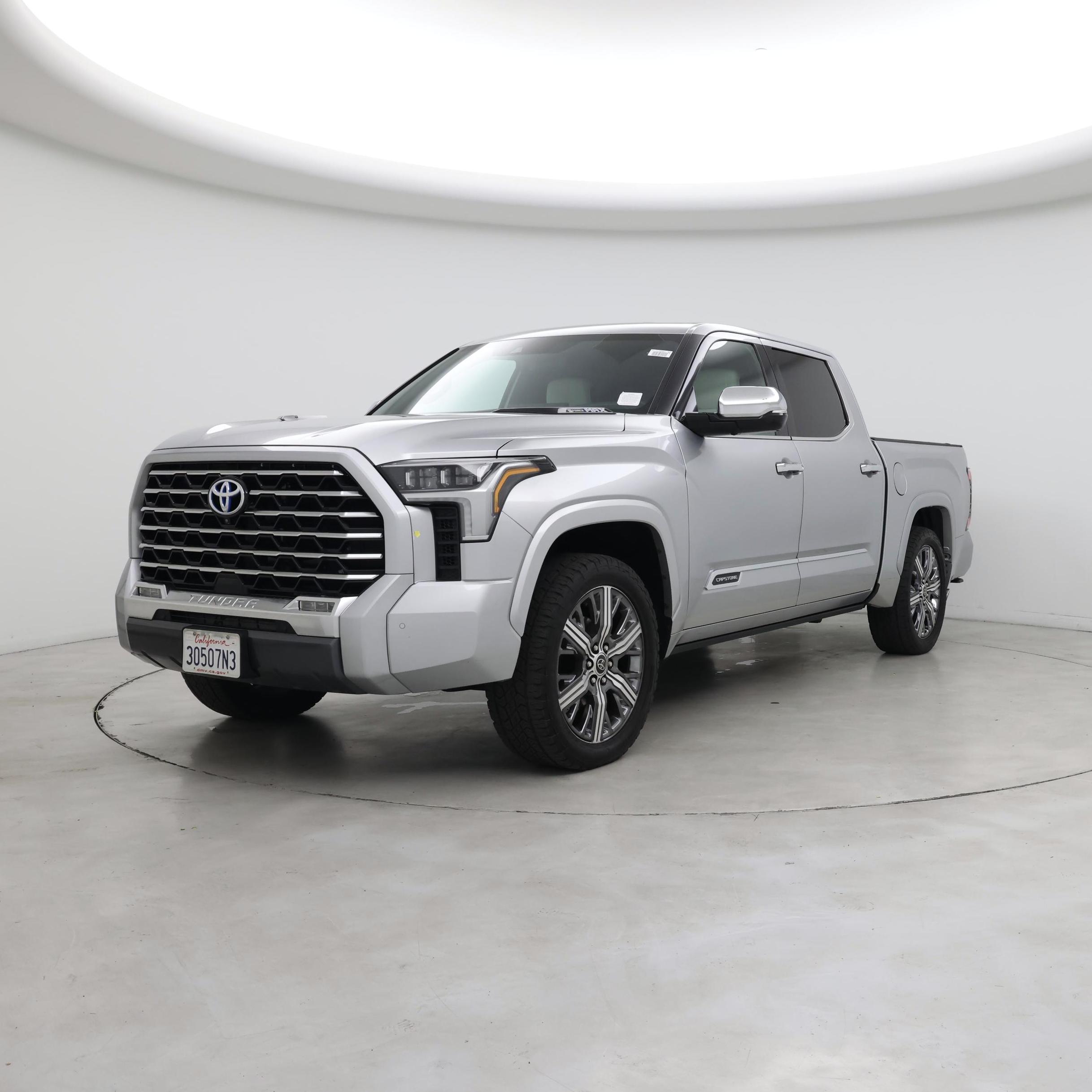 Thumbnail: 2022 Toyota Tundra - 4