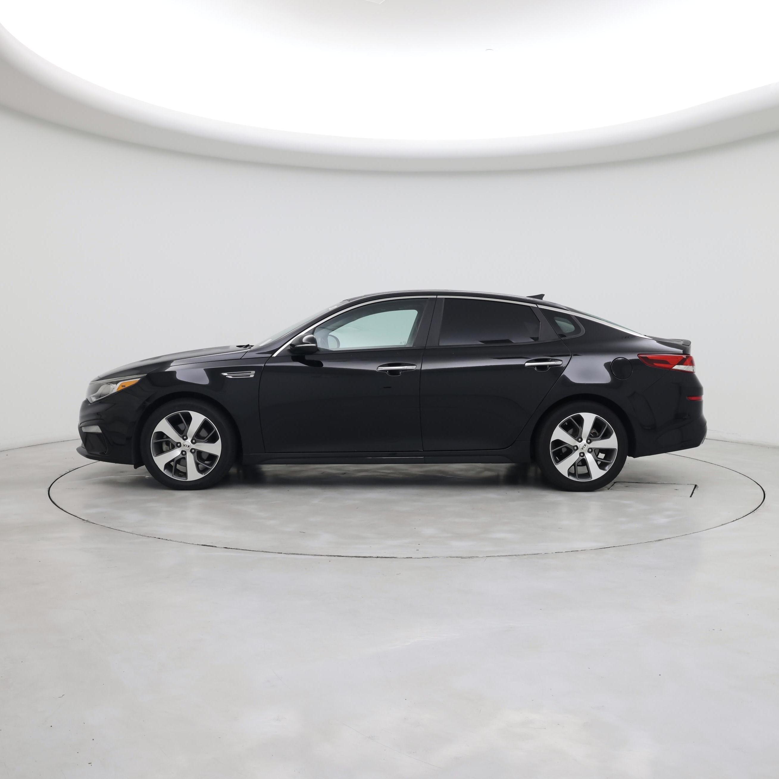 Thumbnail: 2019 Kia Optima - 3
