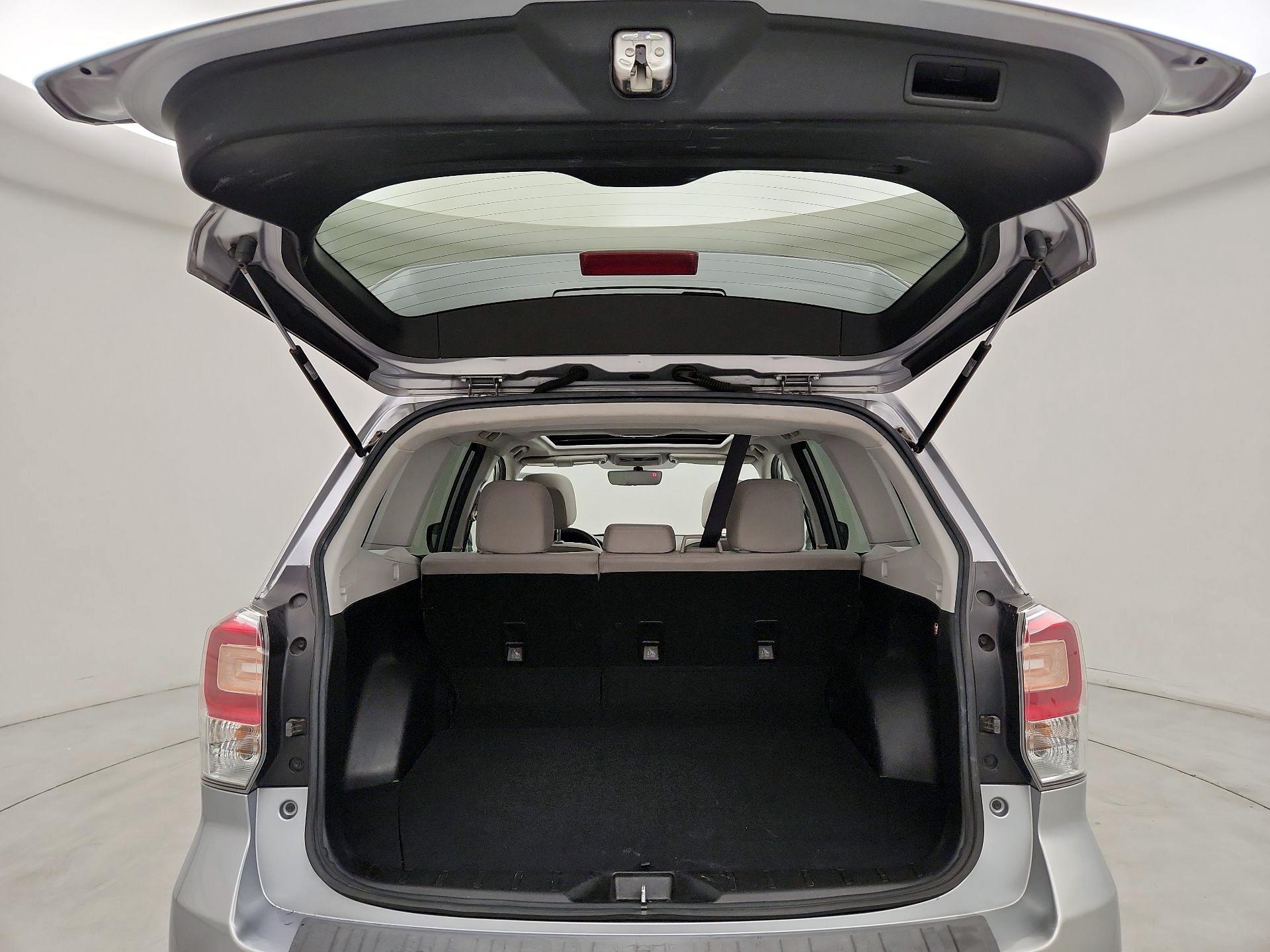 Thumbnail: 2017 Subaru Forester - 20