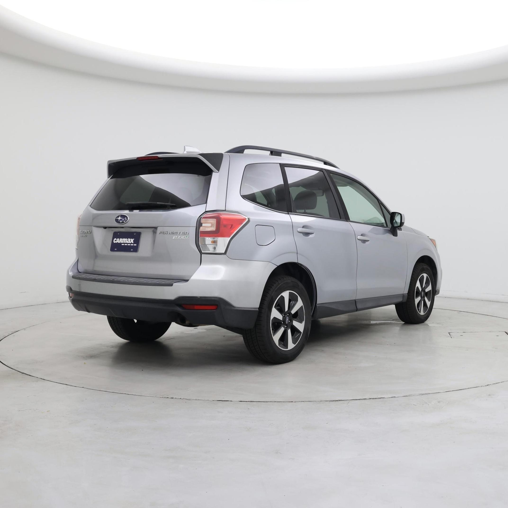 Thumbnail: 2017 Subaru Forester - 8