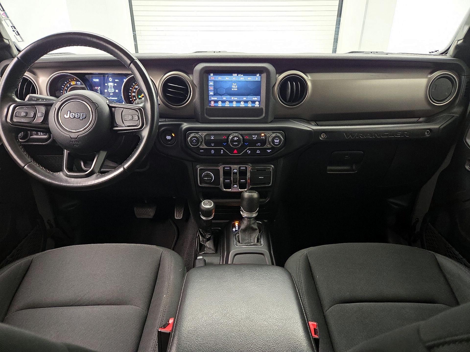 Thumbnail: 2021 Jeep Wrangler - 9