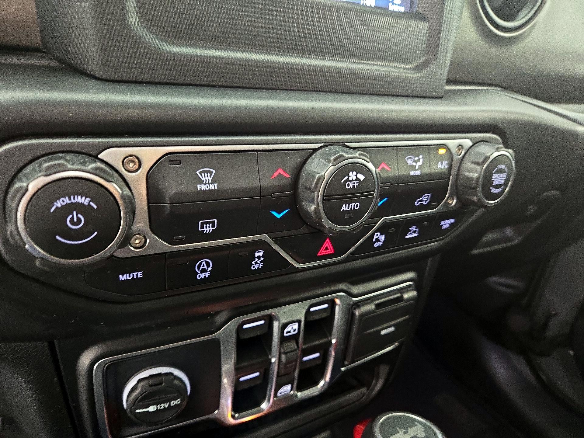 Thumbnail: 2021 Jeep Wrangler - 16