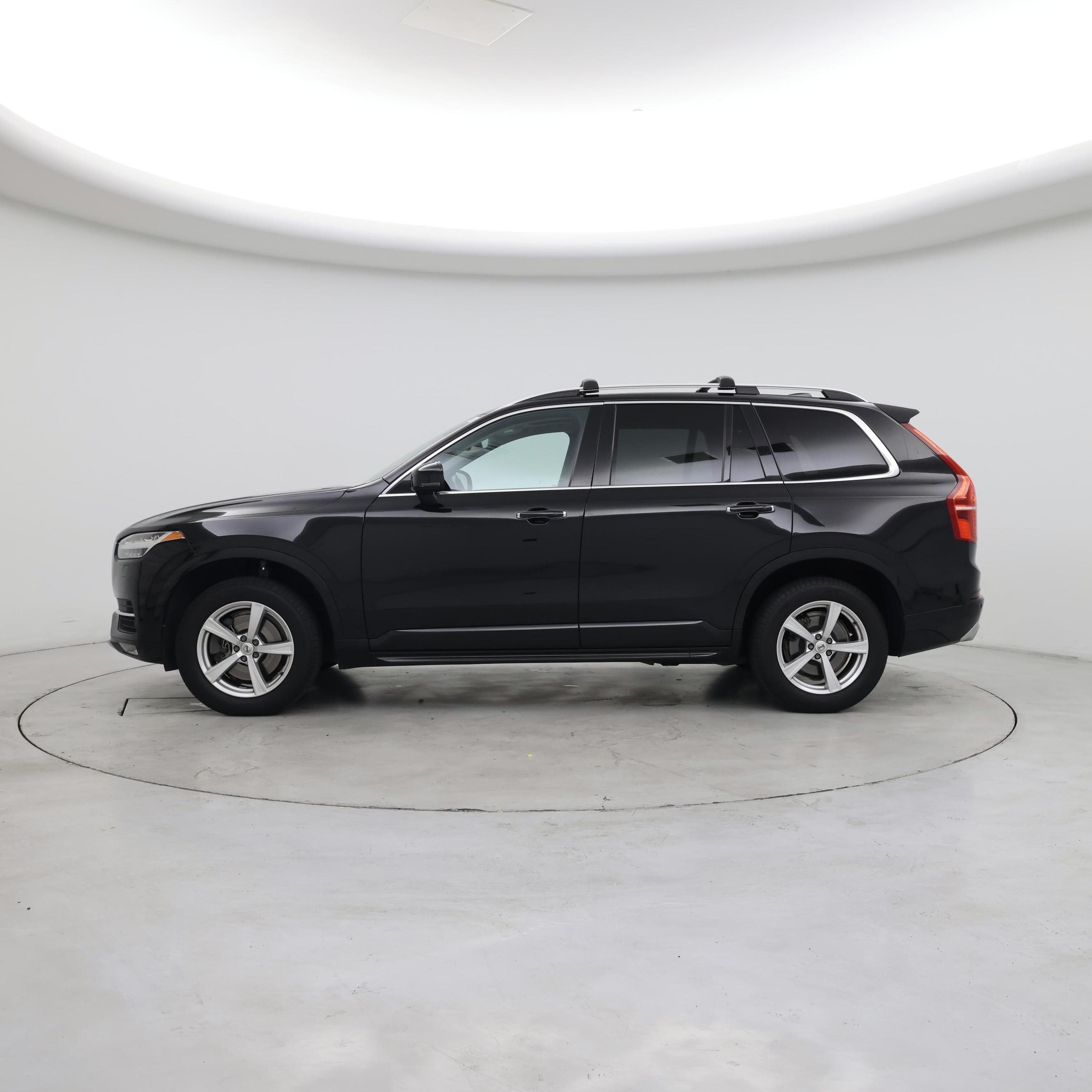 Thumbnail: 2017 Volvo XC90 - 3