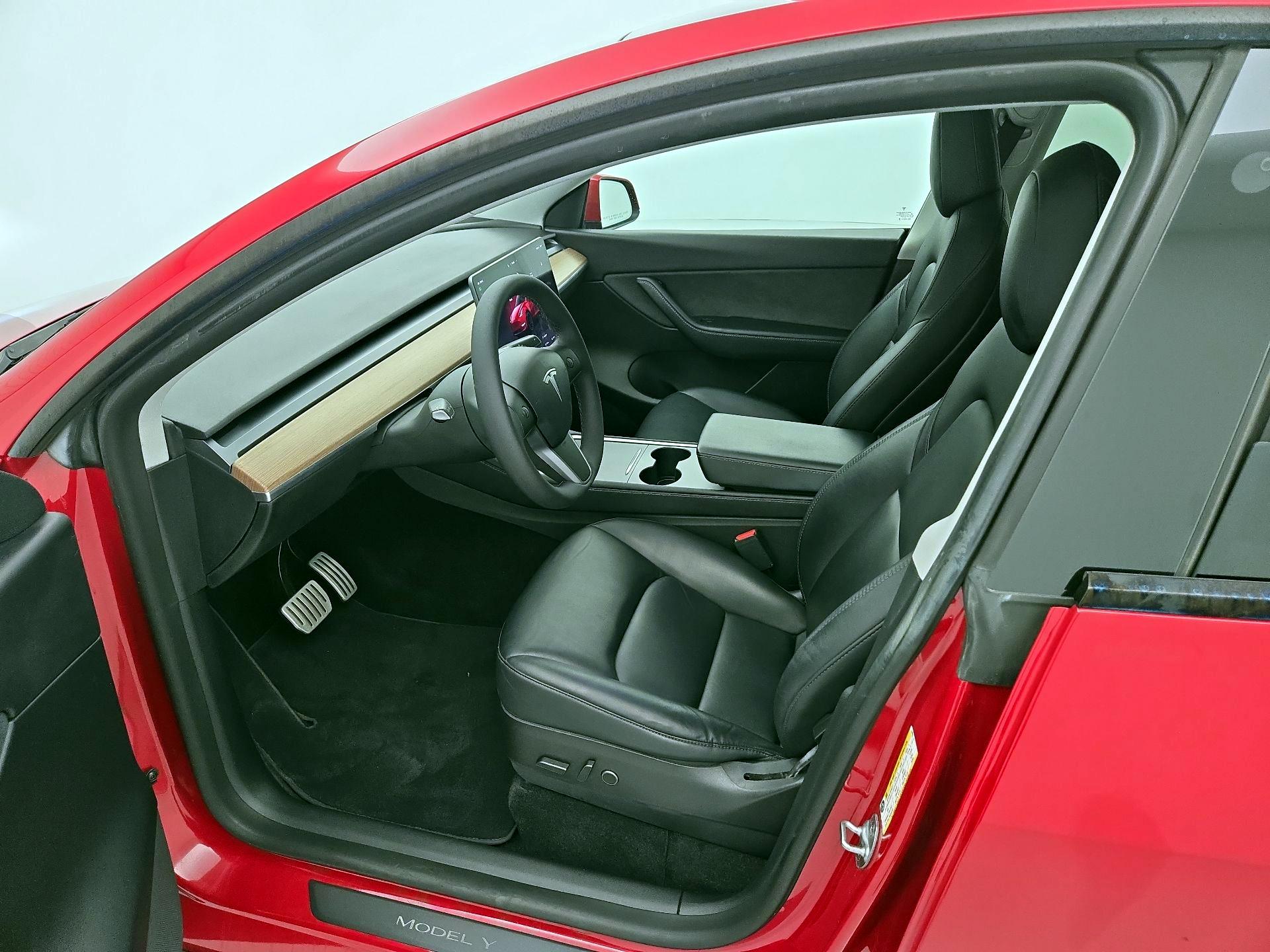 Thumbnail: 2022 Tesla Model Y - 11