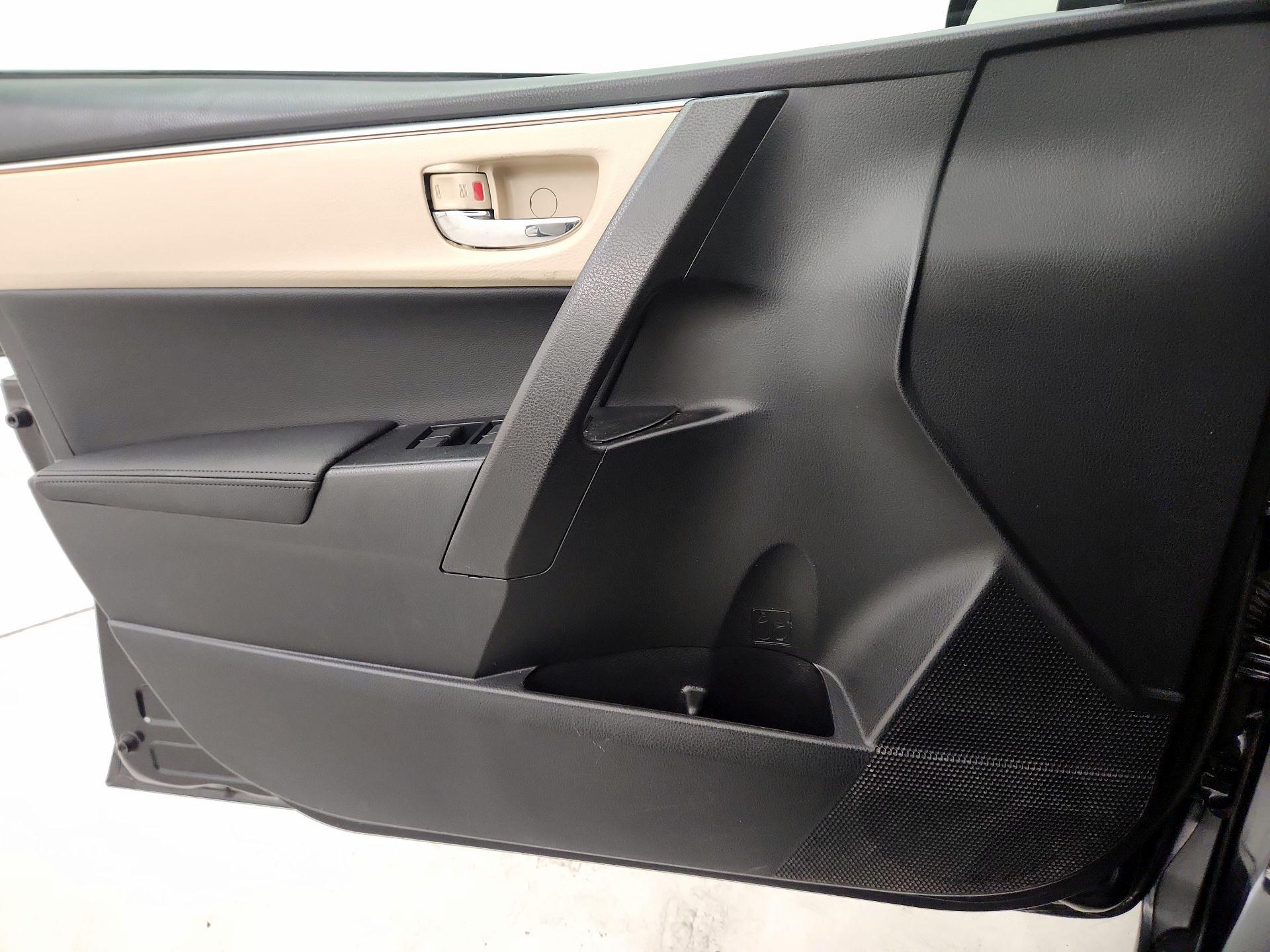 Thumbnail: 2014 Toyota Corolla - 12