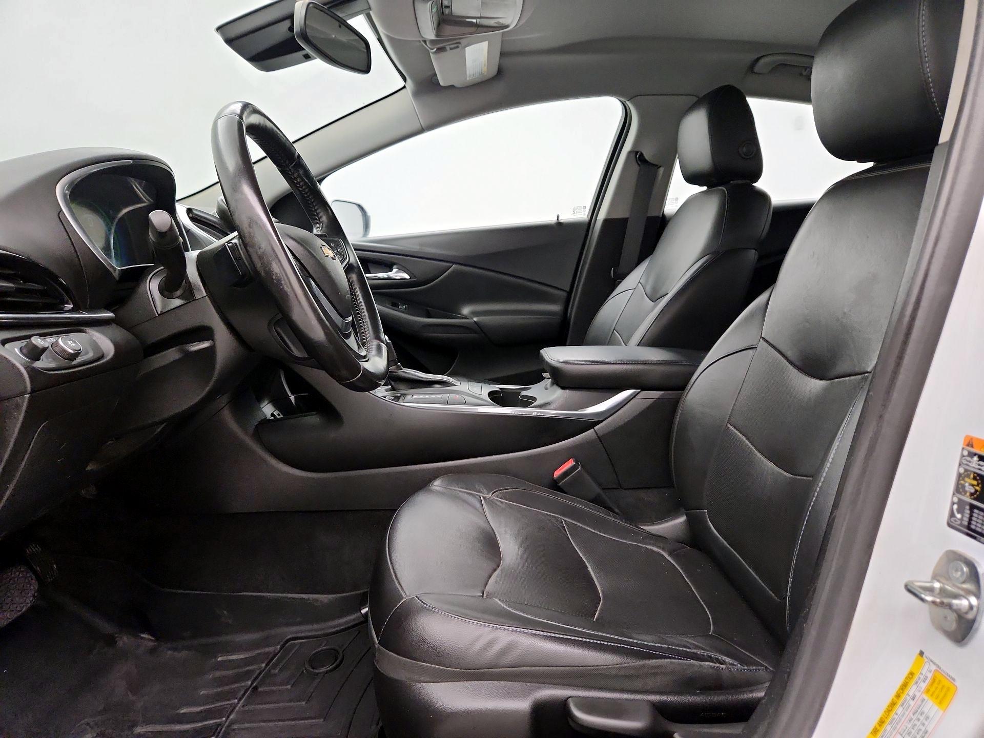 Thumbnail: 2018 Chevrolet Volt - 11