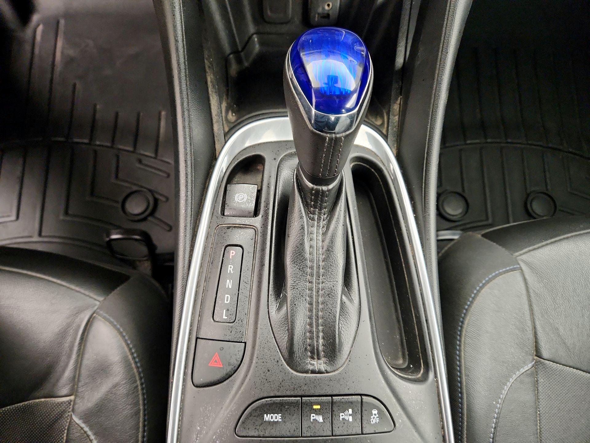 Thumbnail: 2018 Chevrolet Volt - 17
