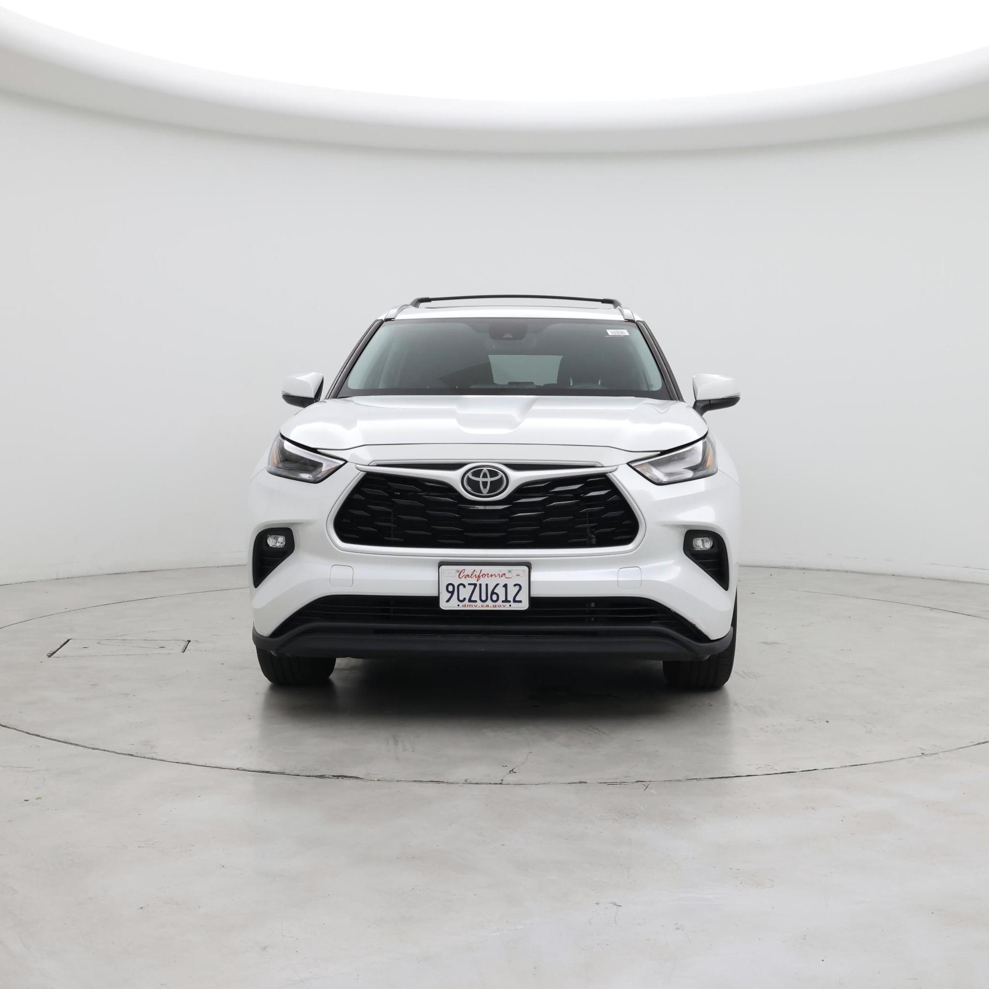 Thumbnail: 2022 Toyota Highlander - 5