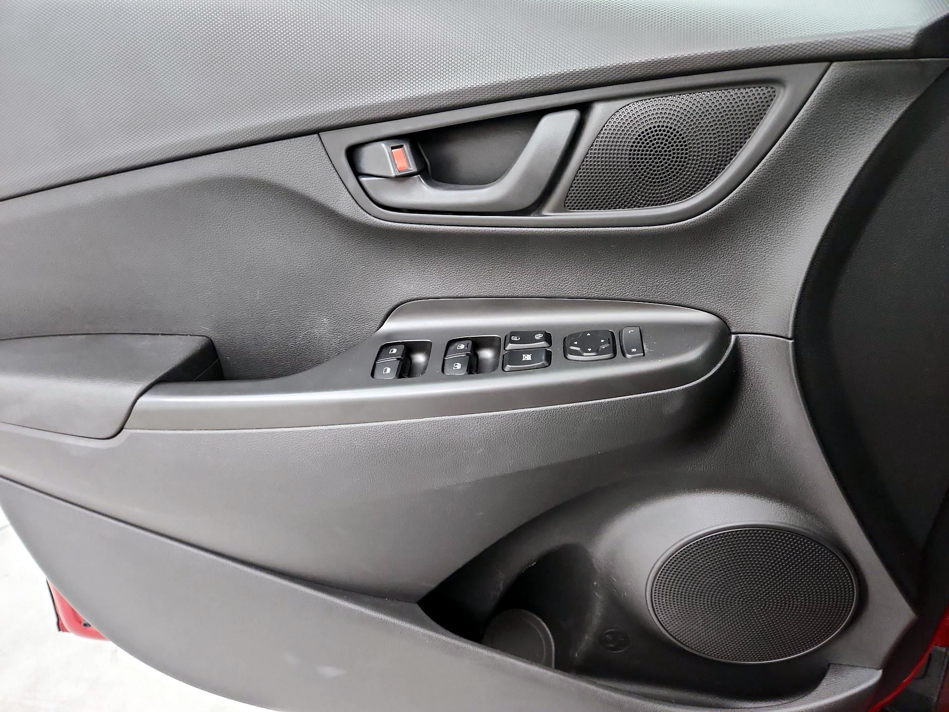 Thumbnail: 2021 Hyundai Kona - 12