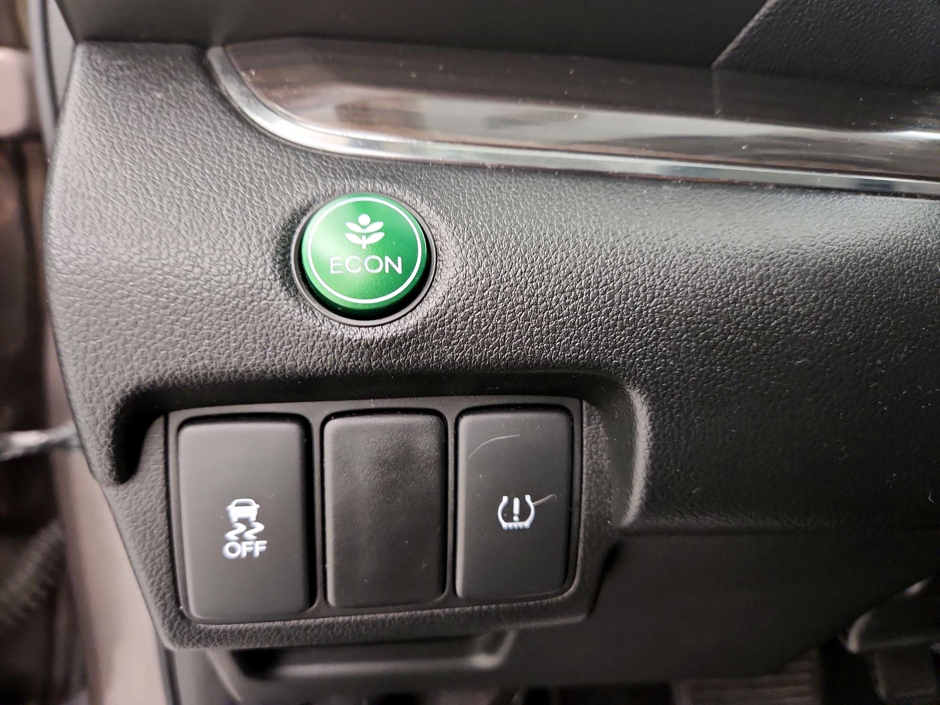 Thumbnail: 2015 Honda CR-V - 13