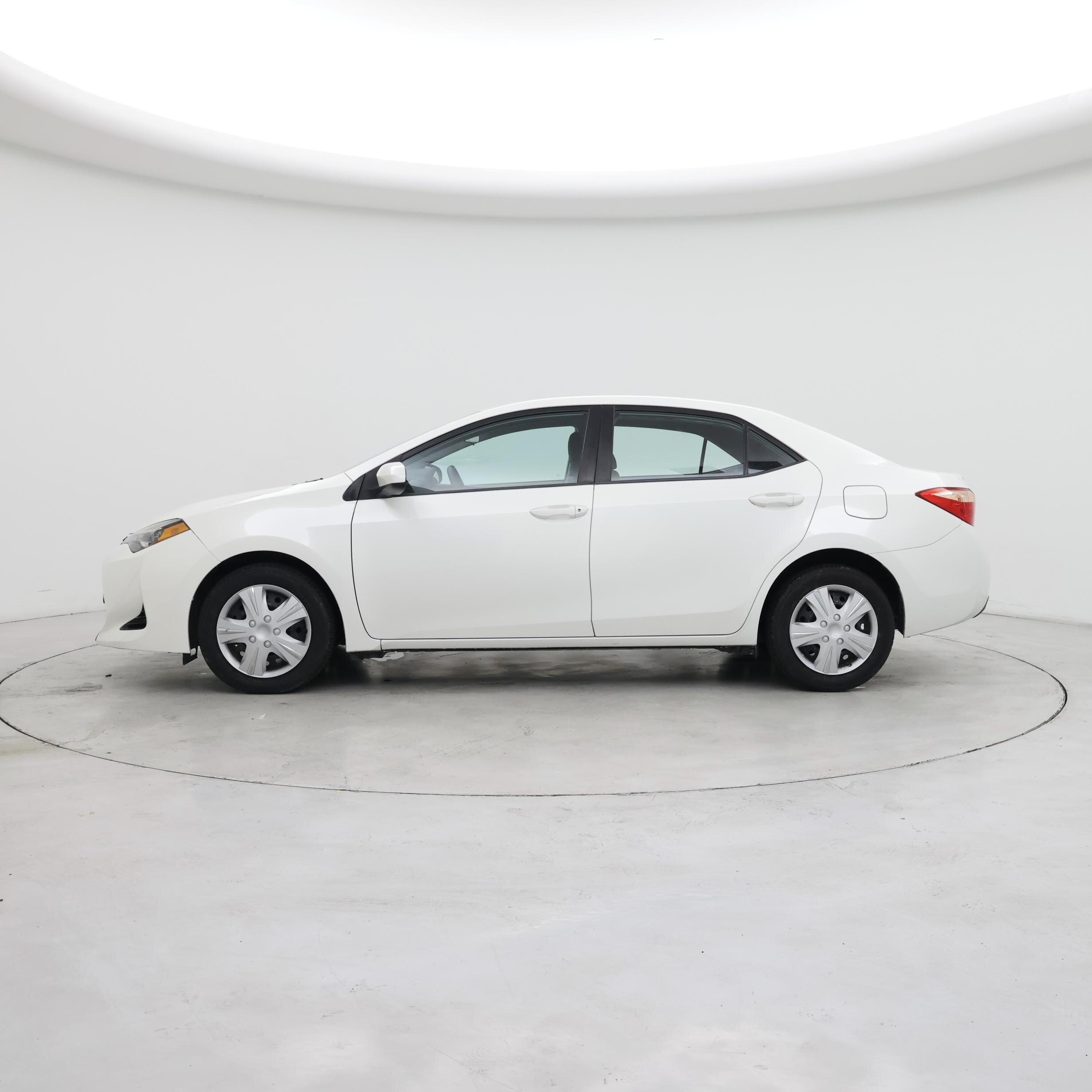 Thumbnail: 2017 Toyota Corolla - 3