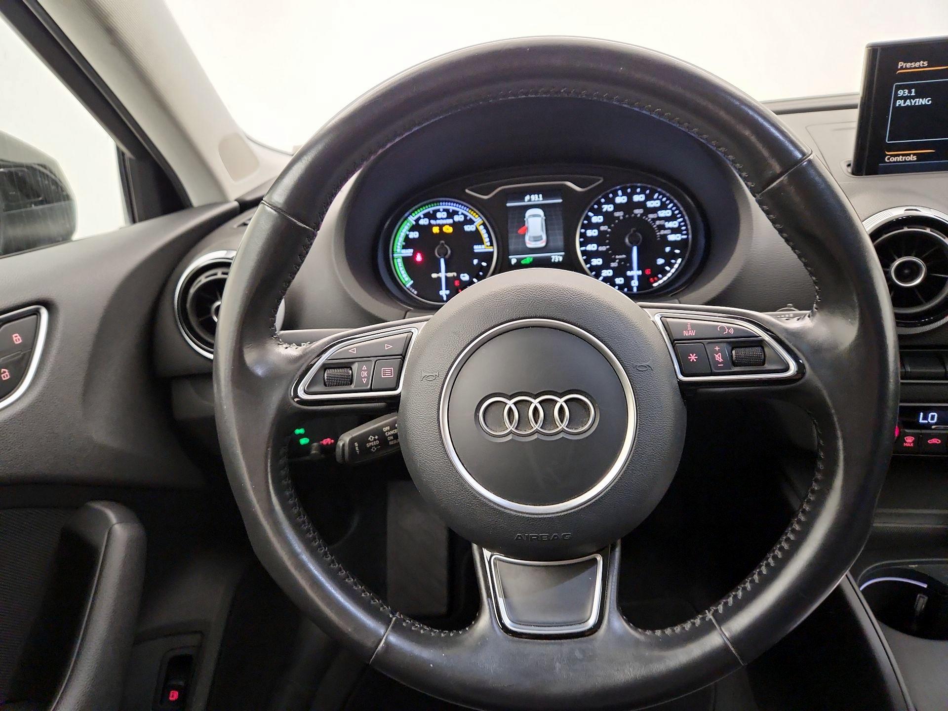 Thumbnail: 2016 Audi A3 - 10