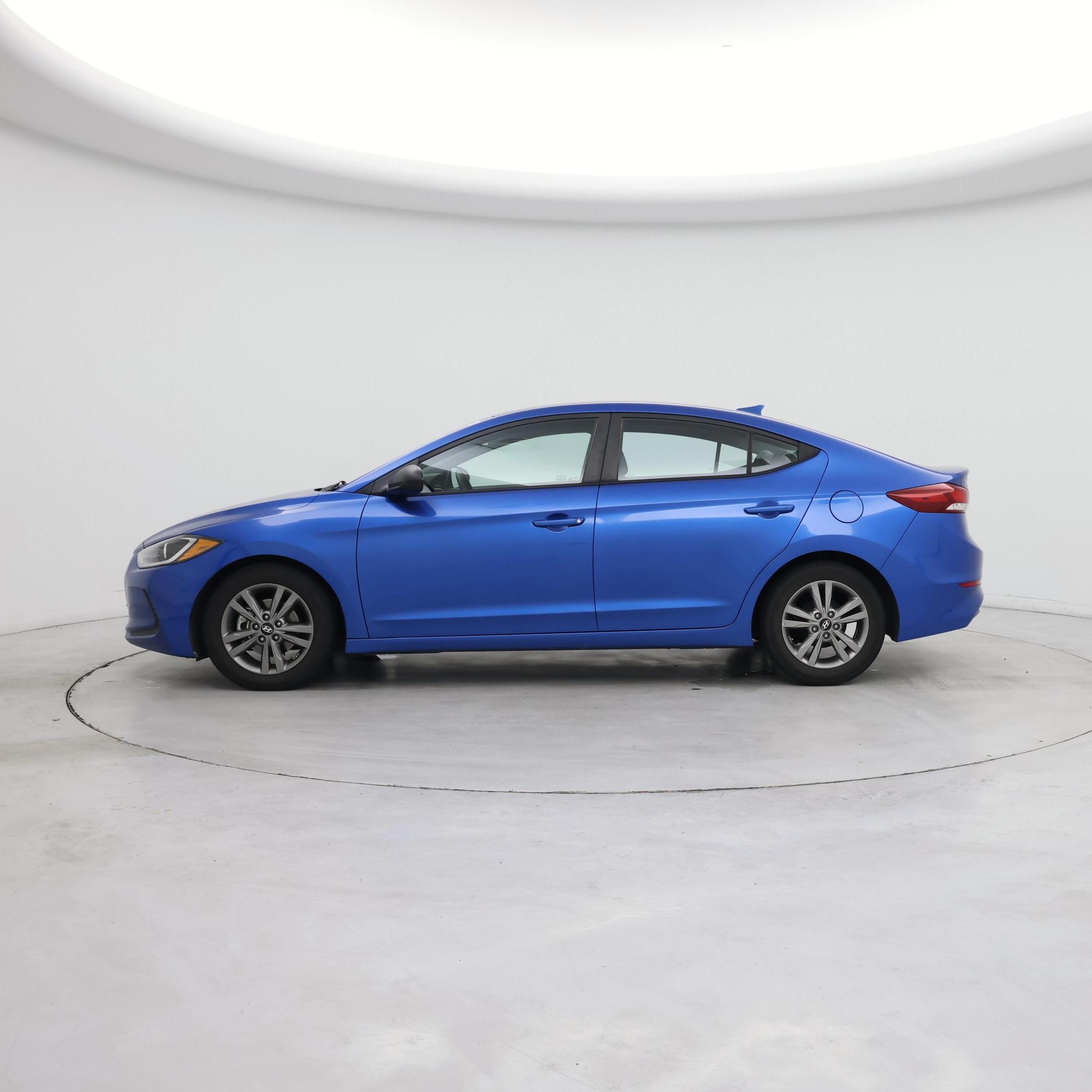 Thumbnail: 2017 Hyundai Elantra - 3