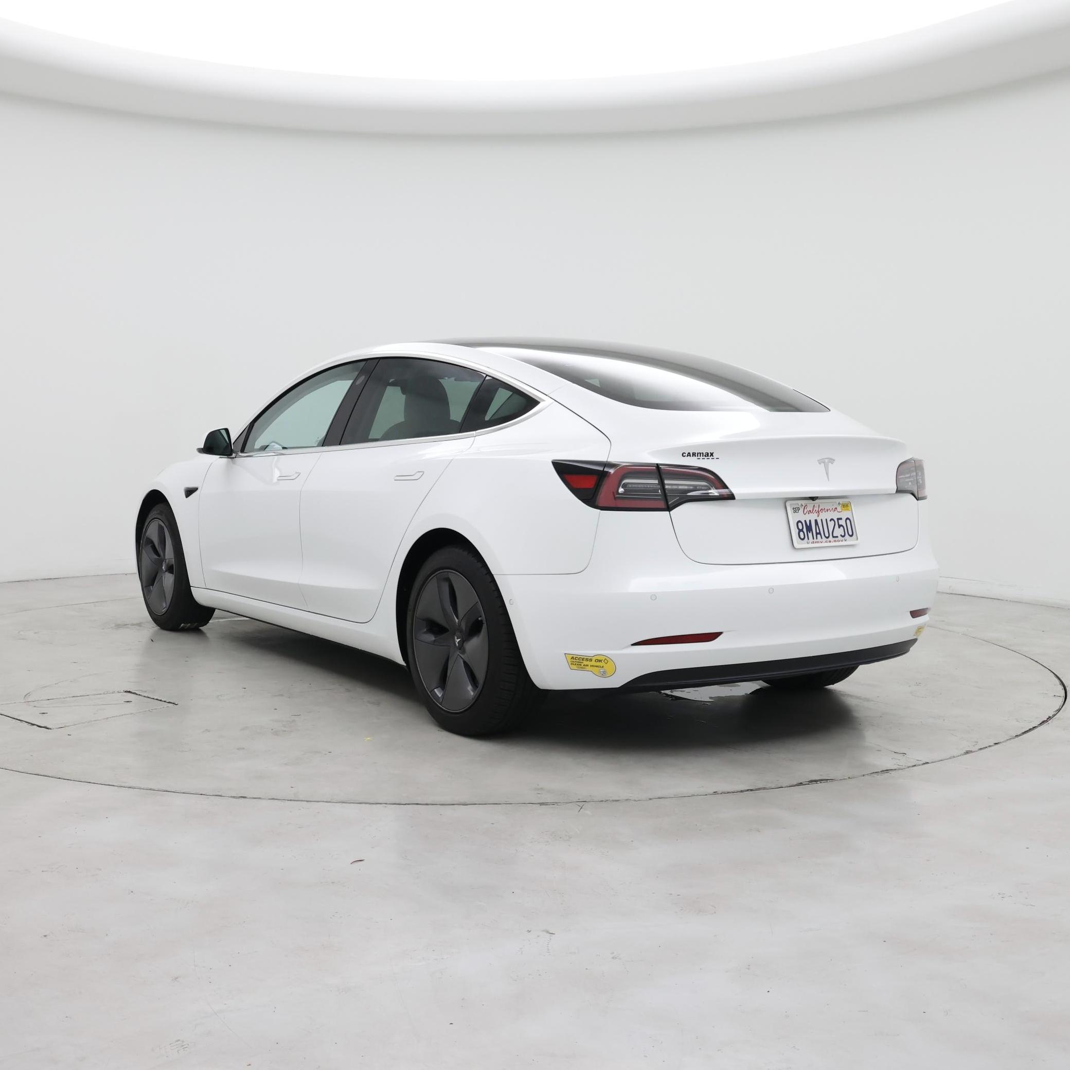 Thumbnail: 2019 Tesla Model 3 - 2