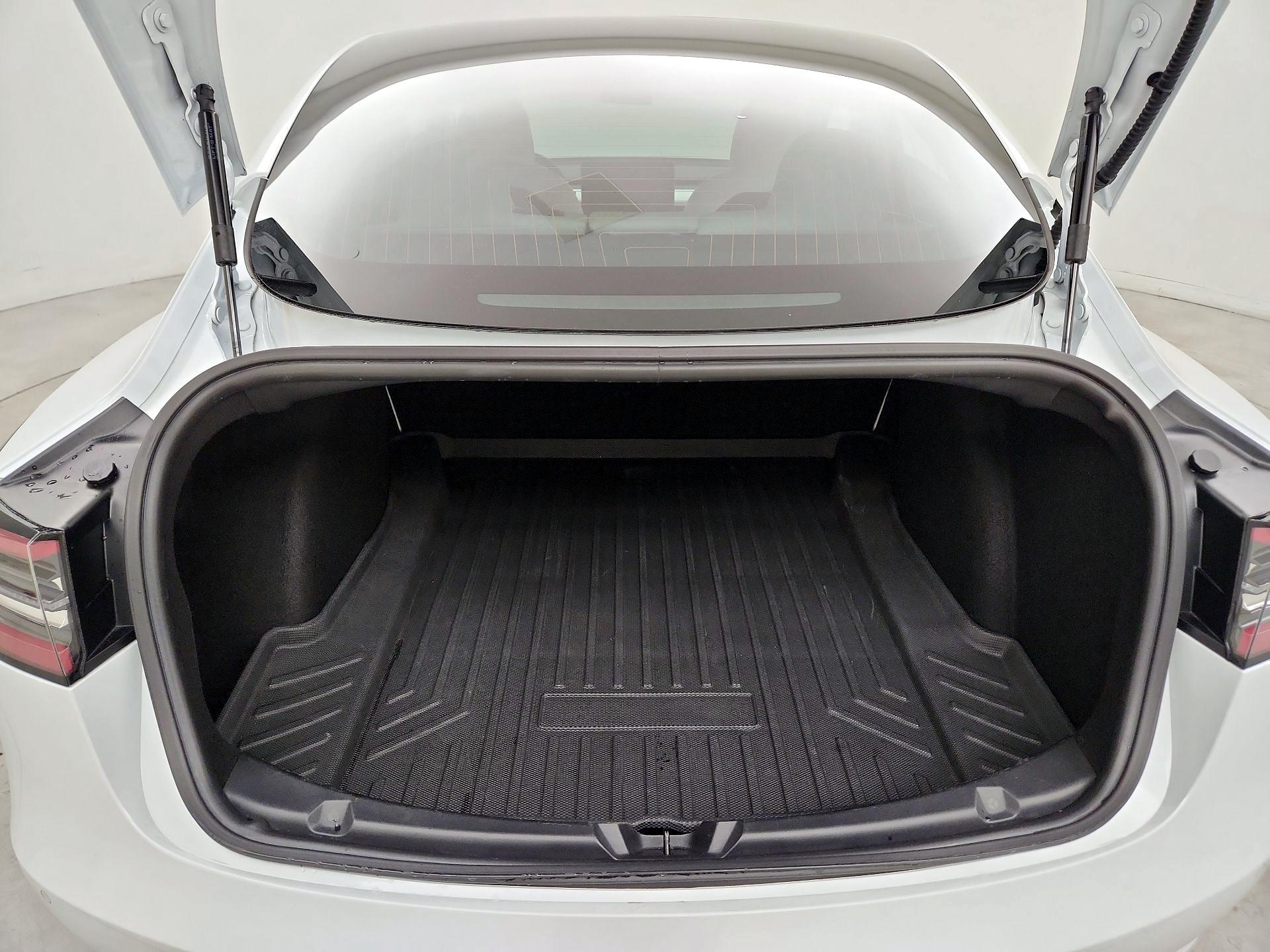 Thumbnail: 2019 Tesla Model 3 - 19