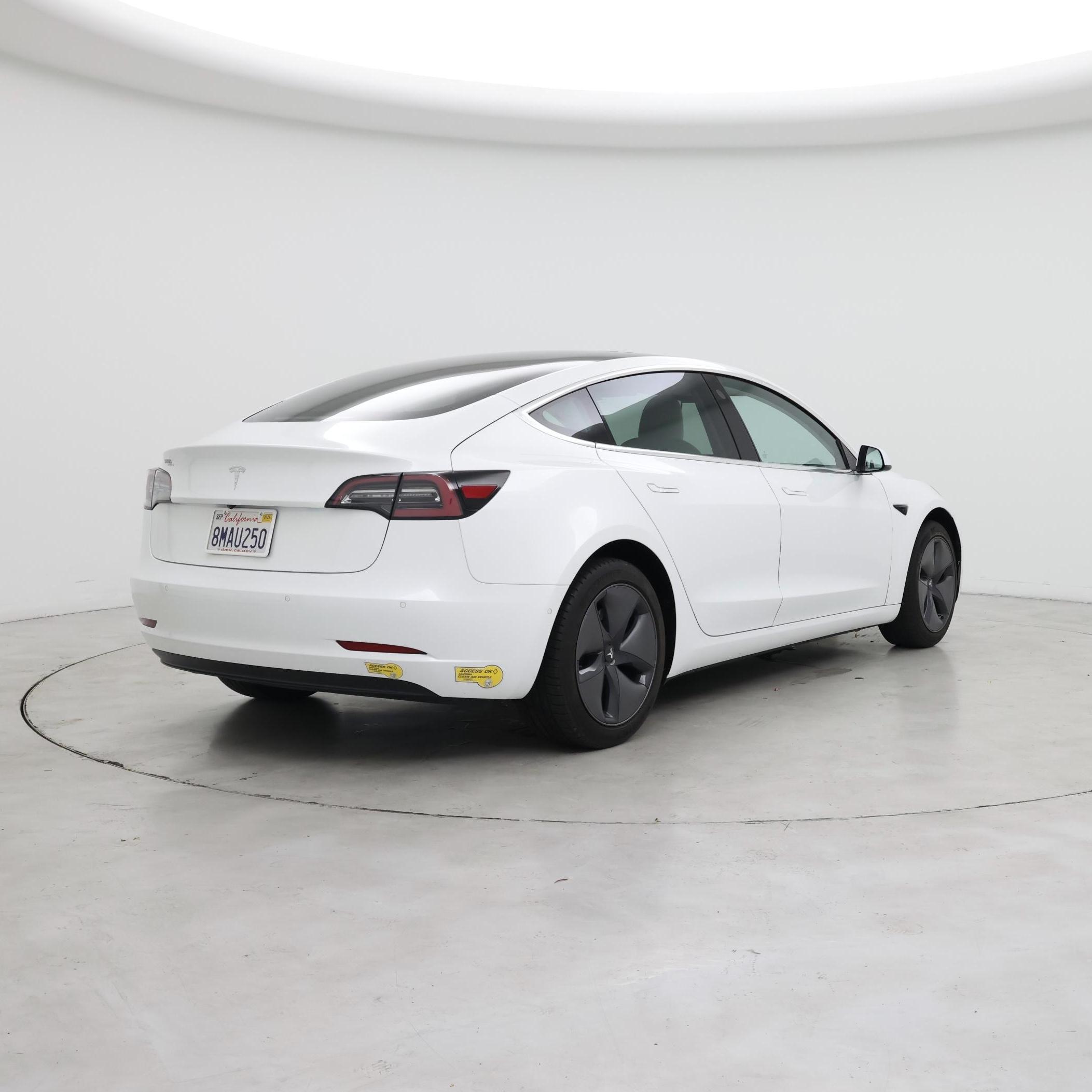 Thumbnail: 2019 Tesla Model 3 - 8