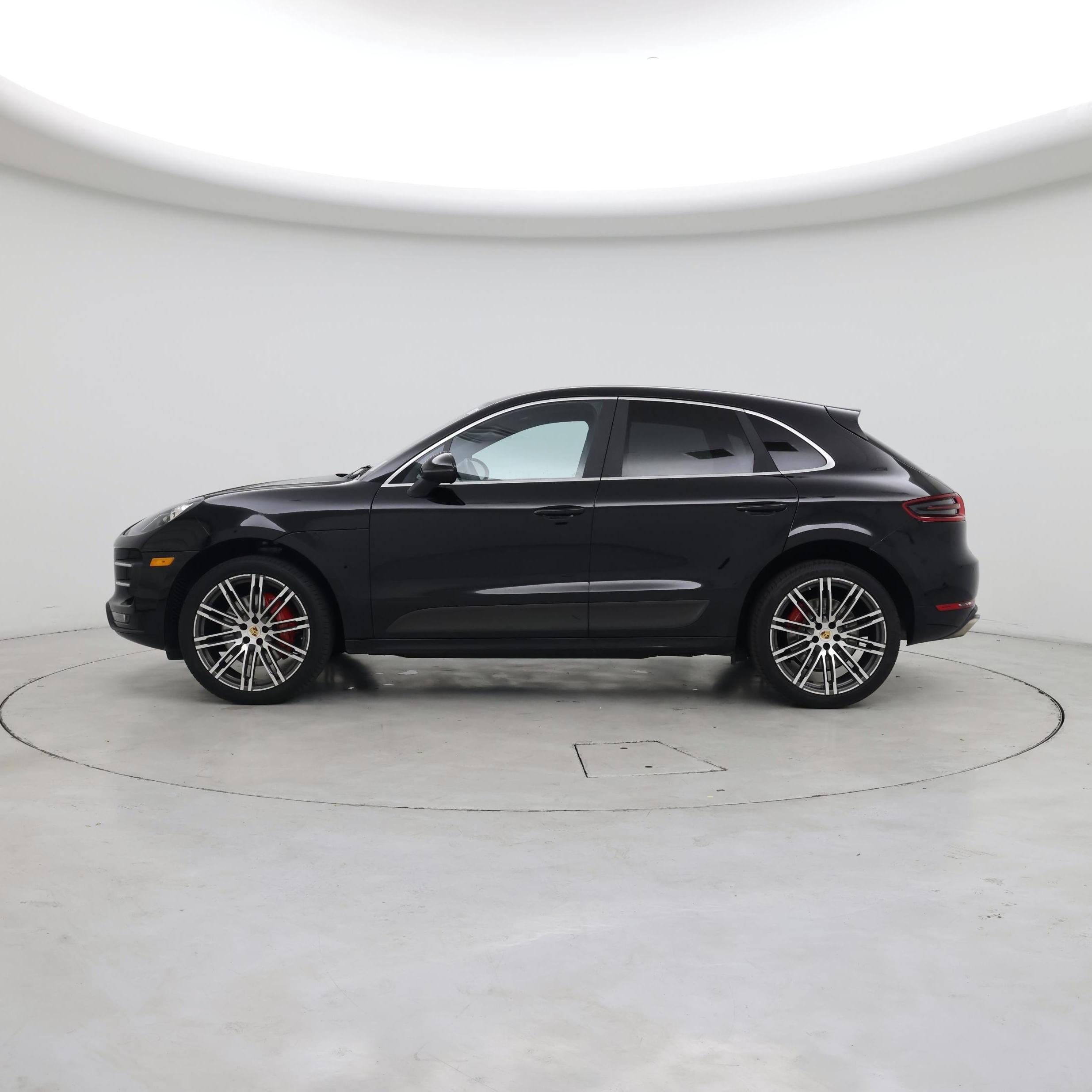 Thumbnail: 2015 Porsche Macan - 3