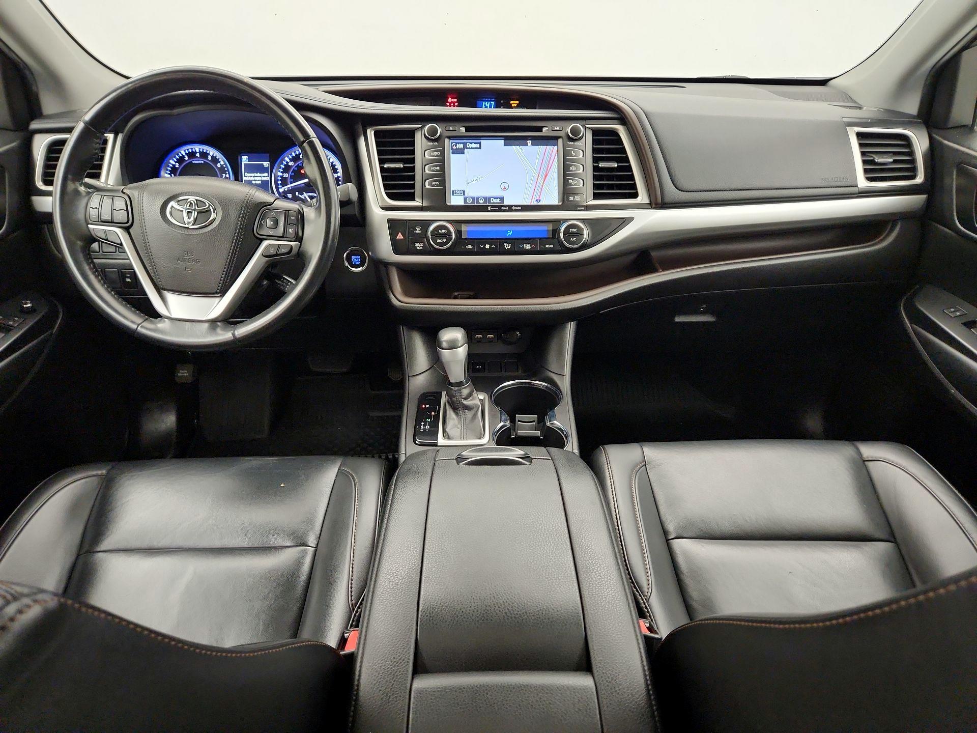 Thumbnail: 2019 Toyota Highlander - 9