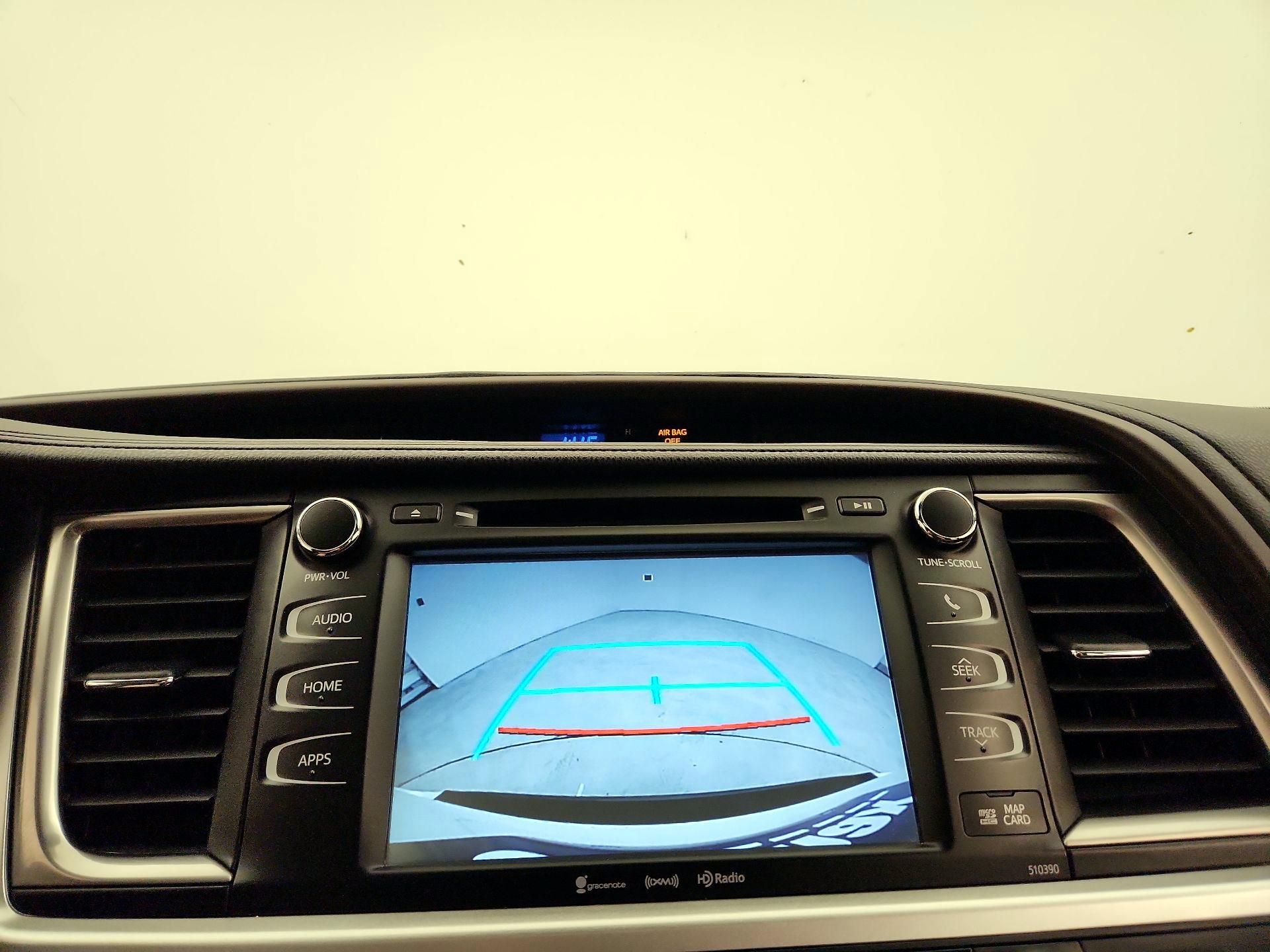 Thumbnail: 2019 Toyota Highlander - 15