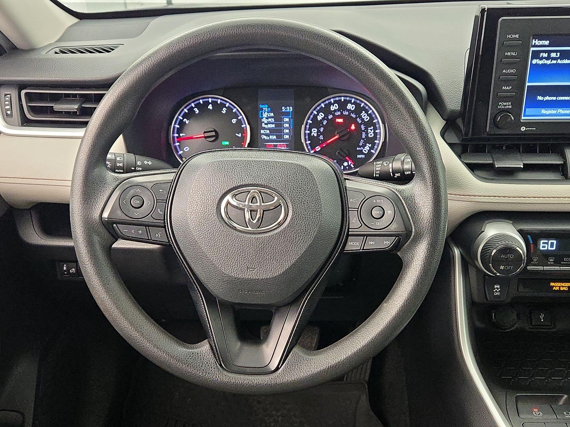 Thumbnail: 2021 Toyota RAV4 - 10